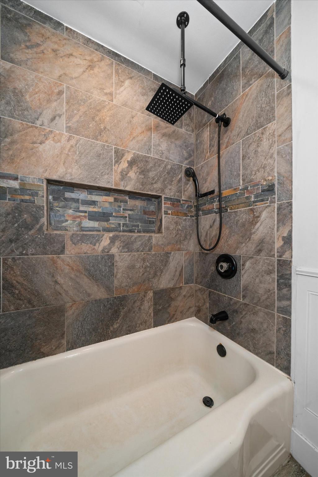 MIDVALE - Residential