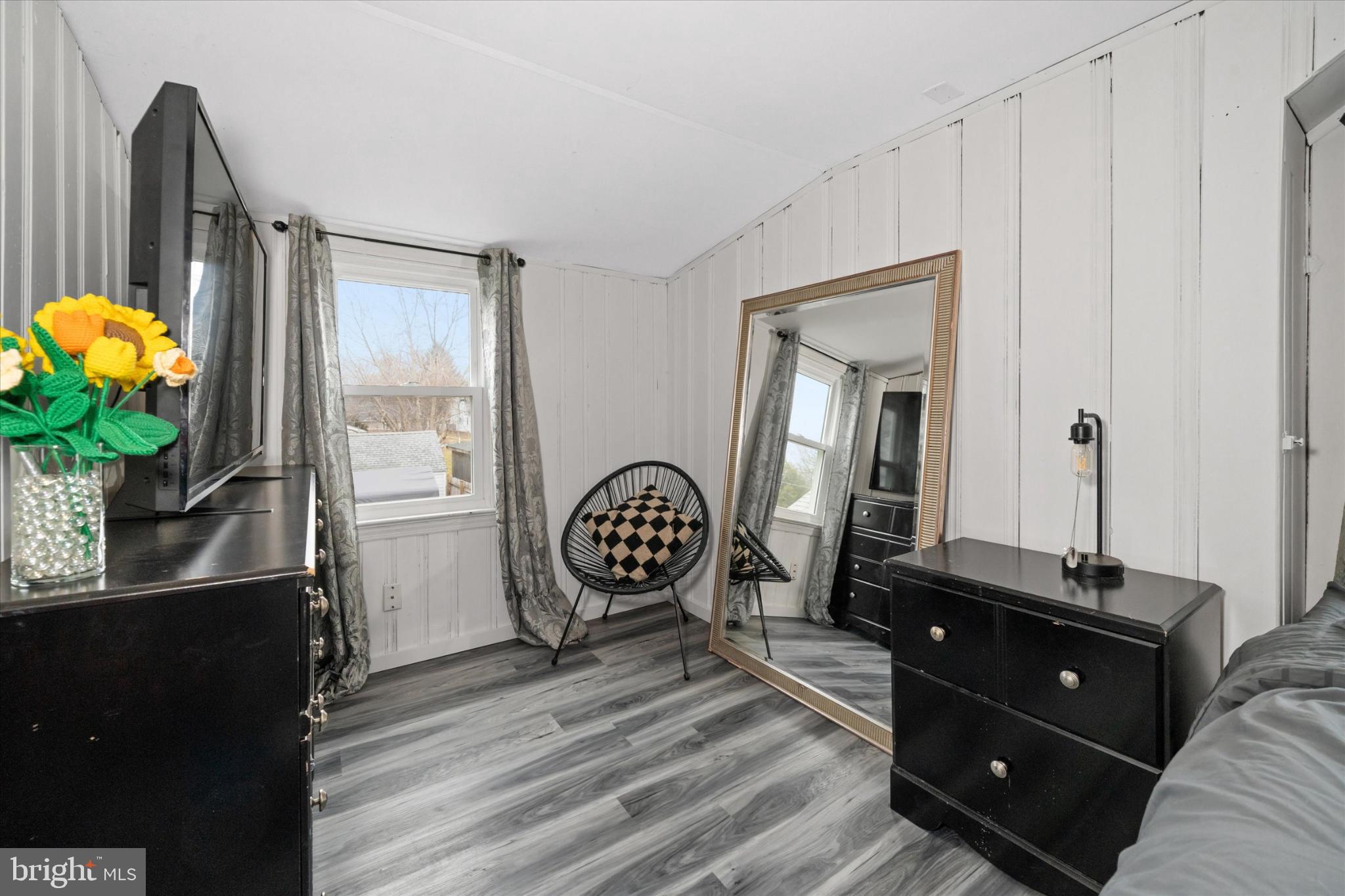 MIDVALE - Residential