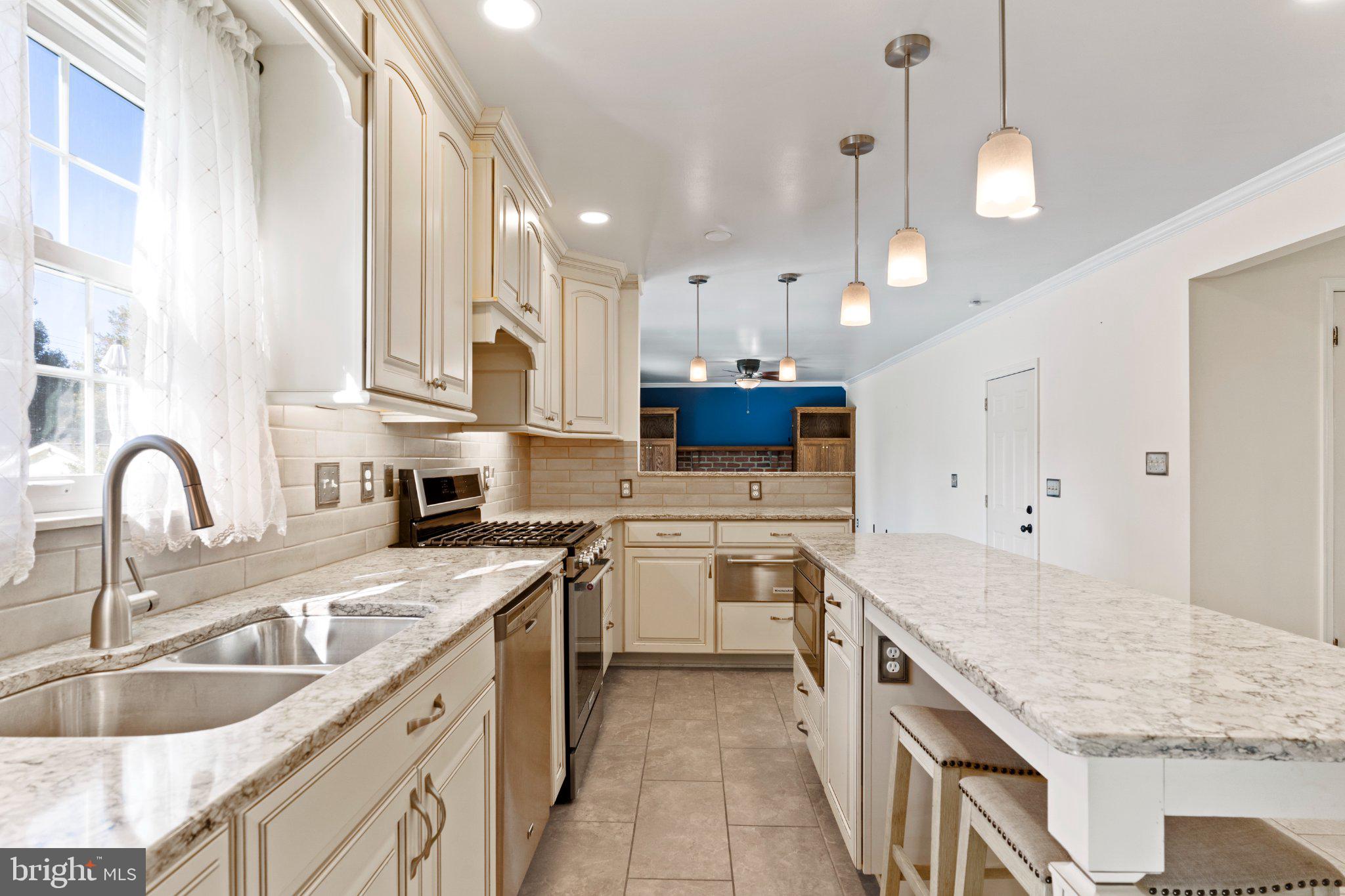 116 GREENBRIAR LANE