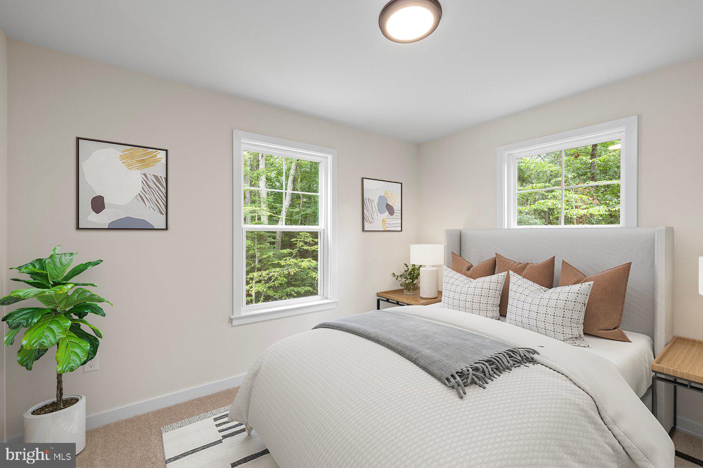 PRESIDENTIAL LAKES - Residential