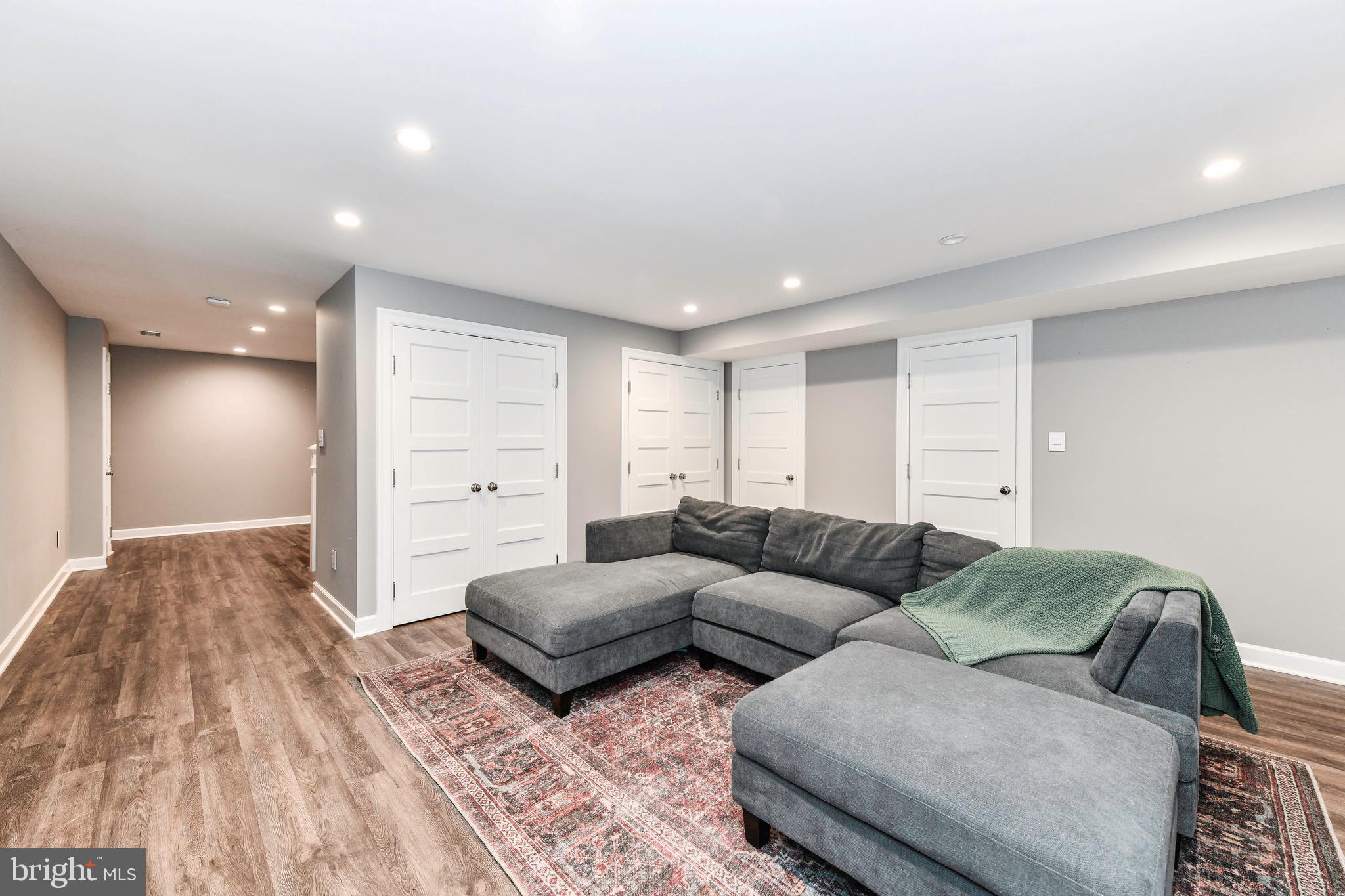 HICKORY CREEK - Residential