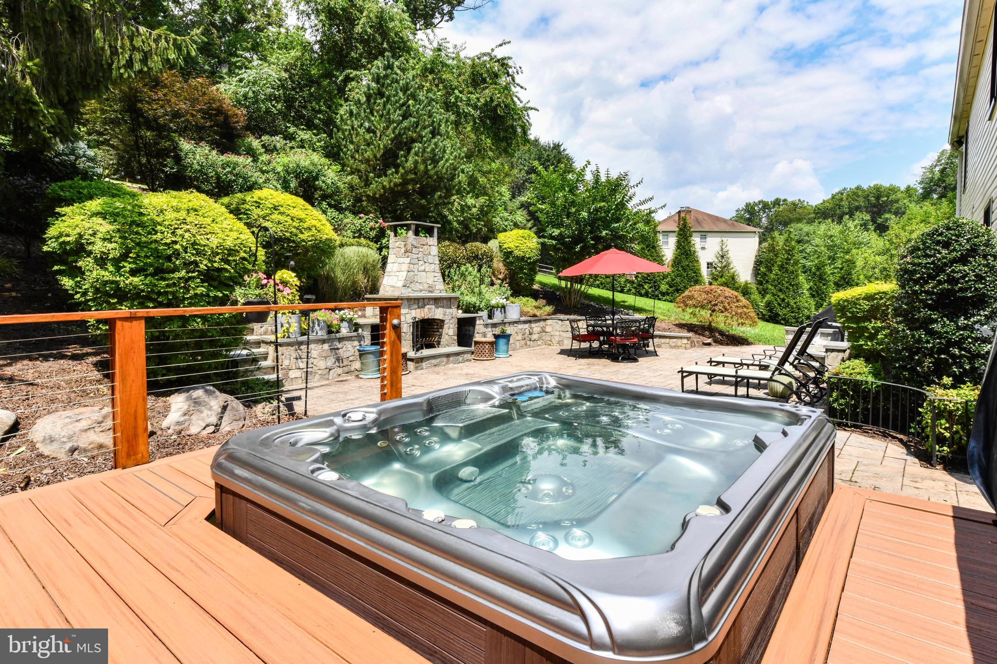 HICKORY CREEK - Residential