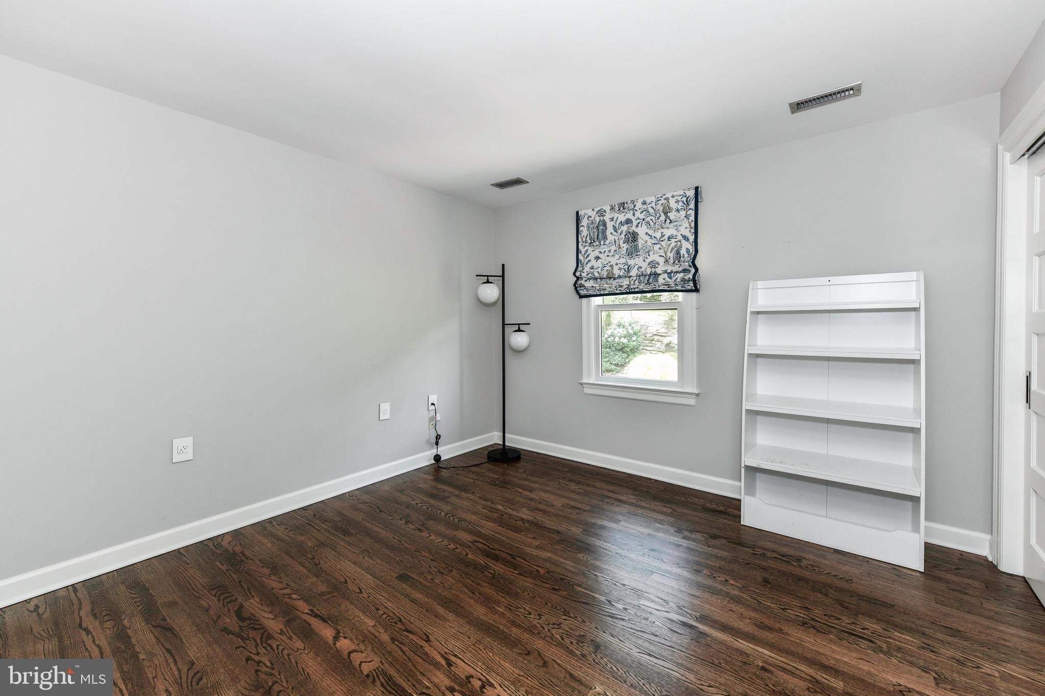 HICKORY CREEK - Residential