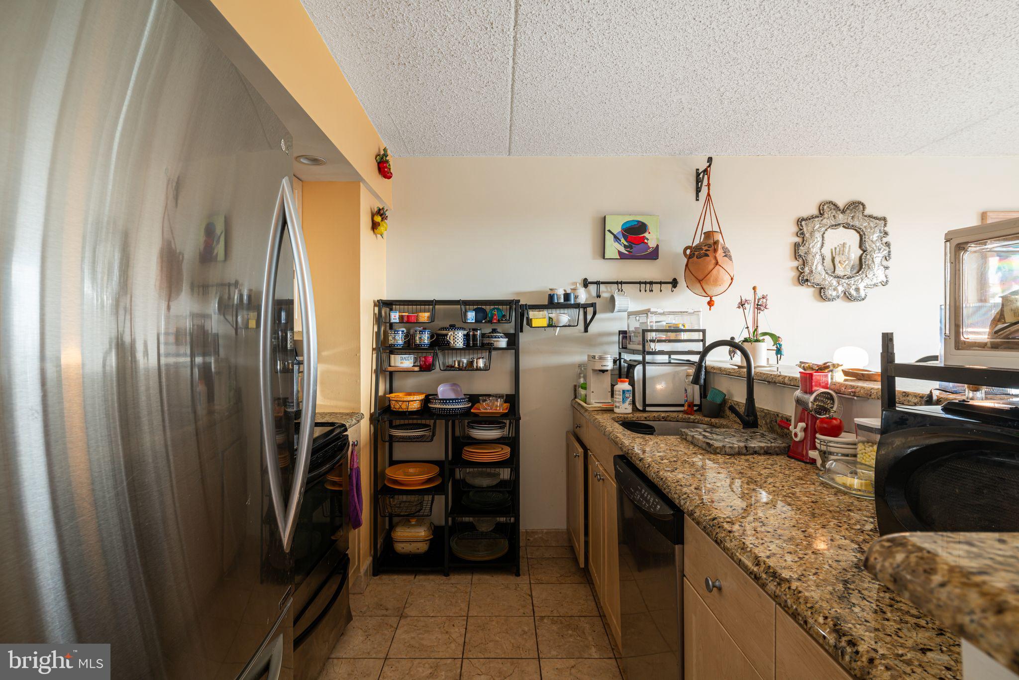 SOCIETY HILL - Residential Lease