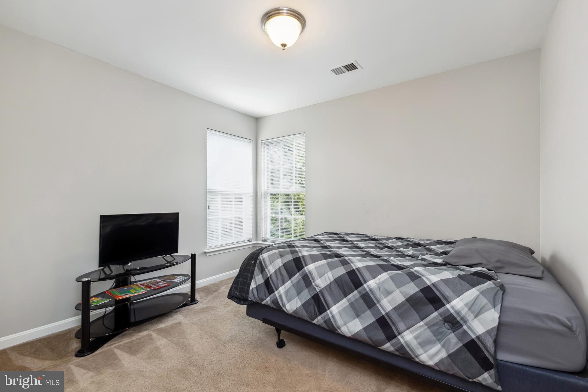 CARDINAL GLEN - Residential