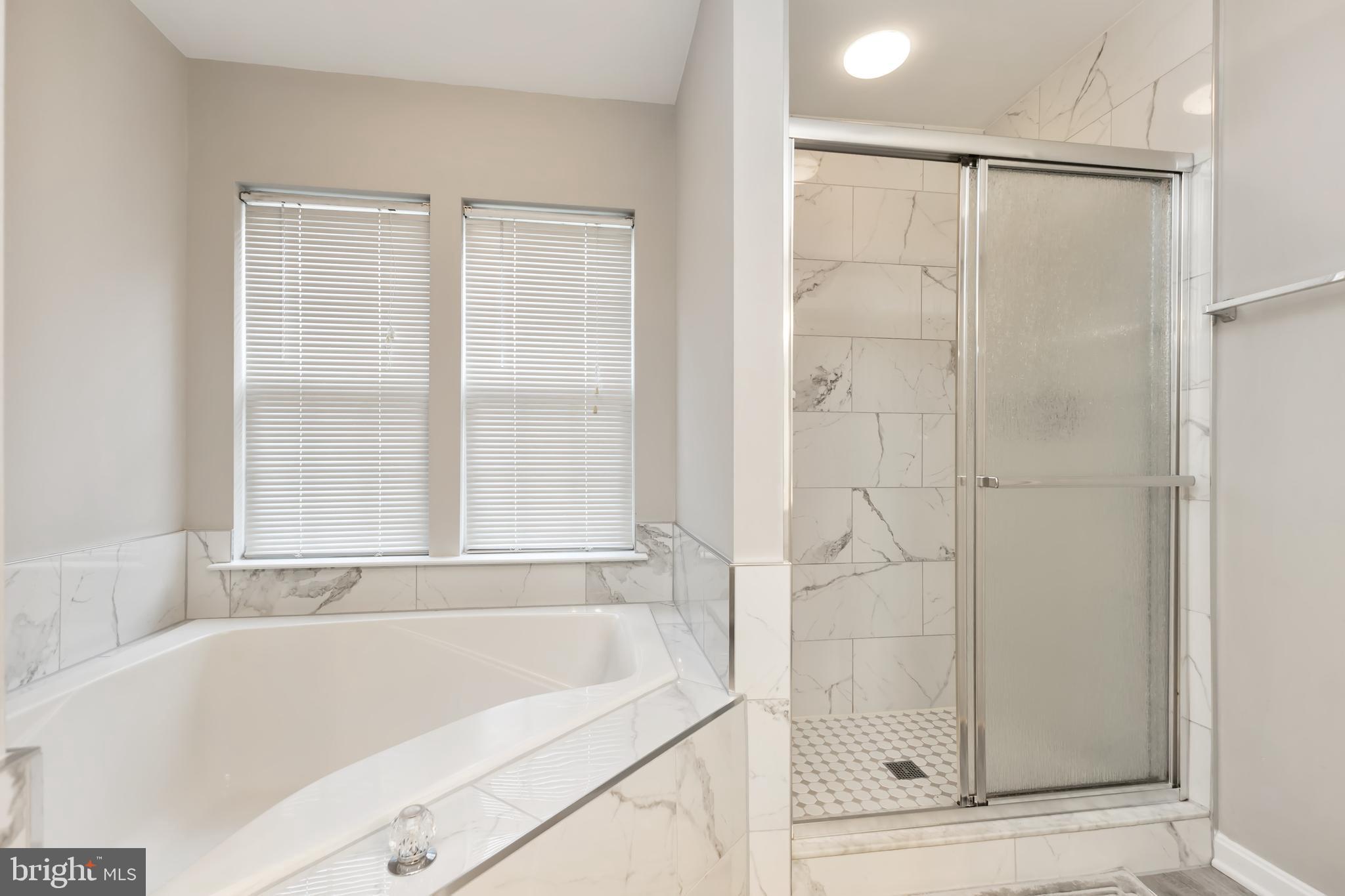 CARDINAL GLEN - Residential