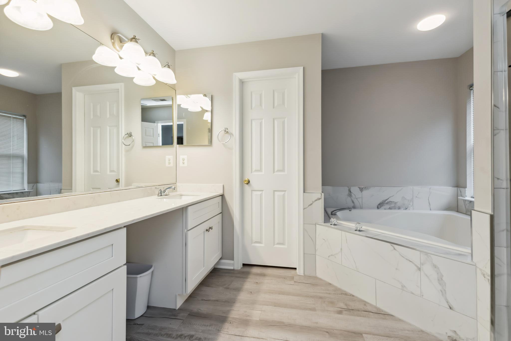 CARDINAL GLEN - Residential