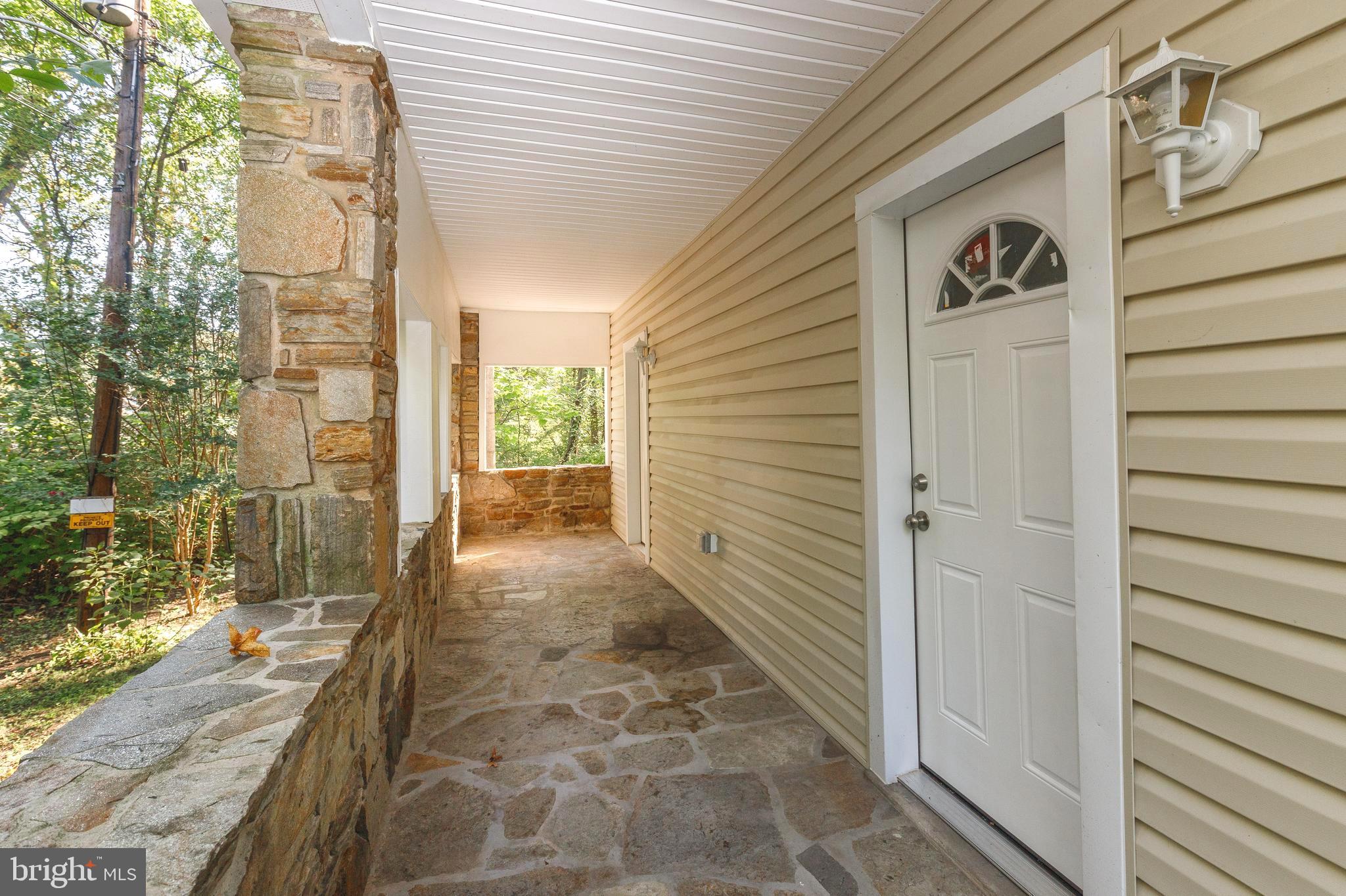 COUNTY SIDE - Residential