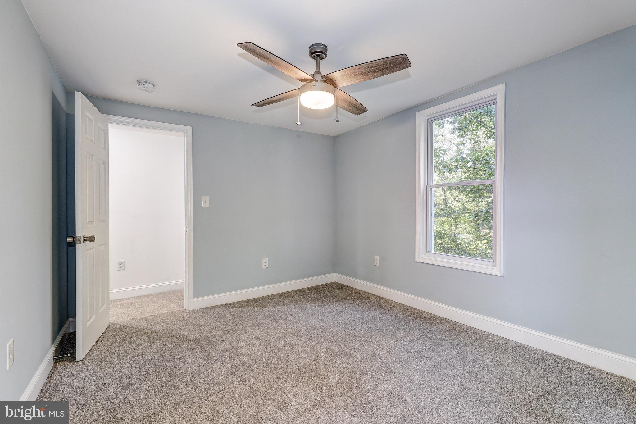 COUNTY SIDE - Residential