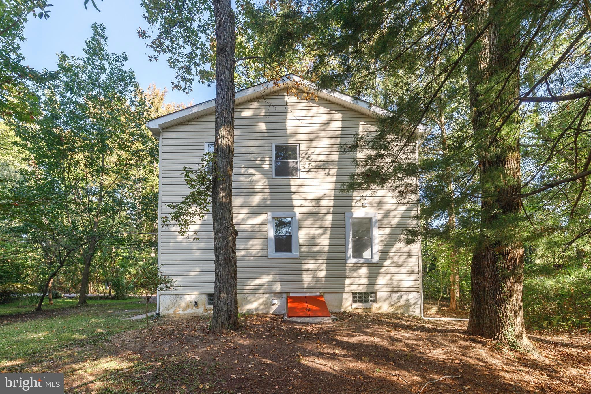 COUNTY SIDE - Residential