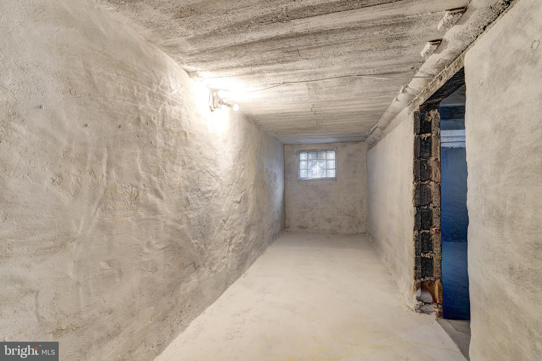 COUNTY SIDE - Residential