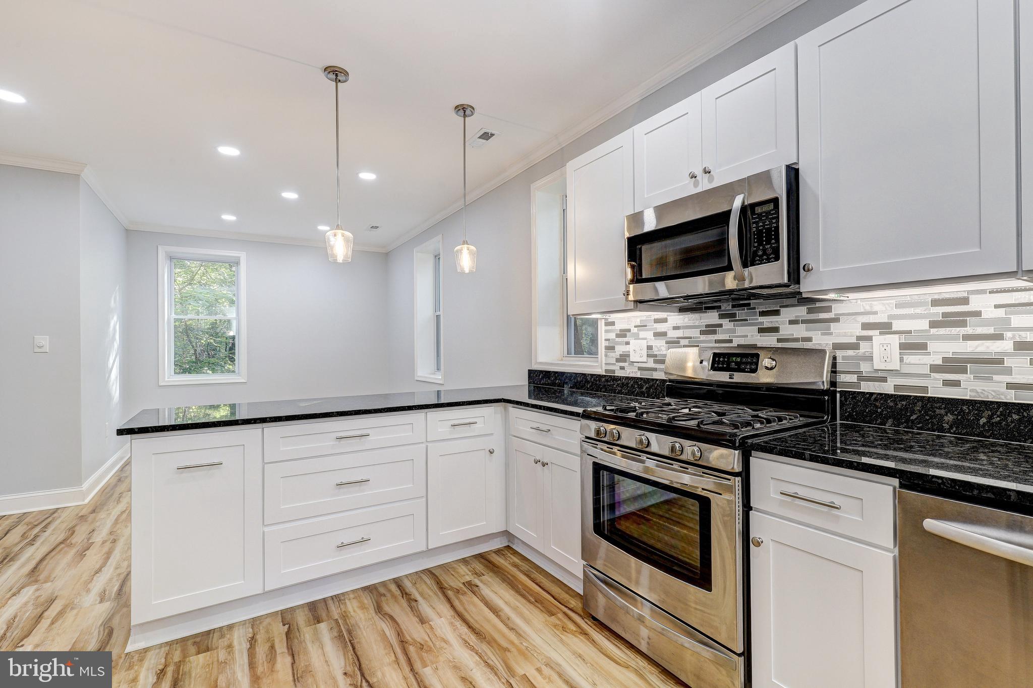 COUNTY SIDE - Residential