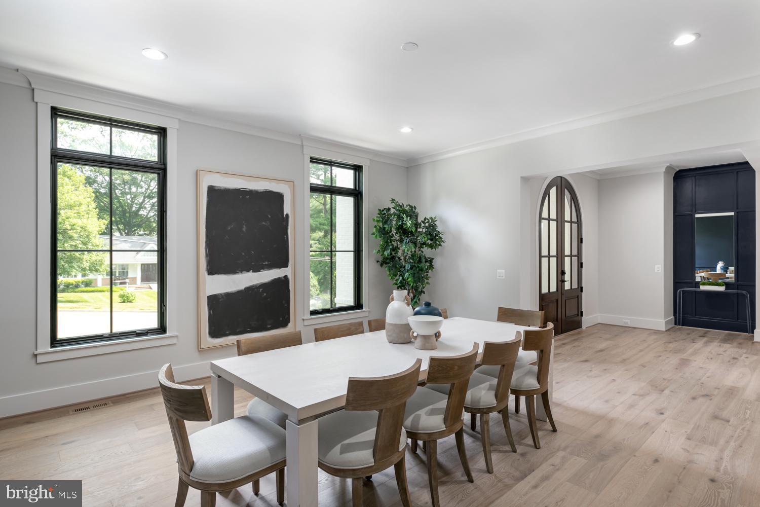 CHESTERBROOK WOODS - Residential