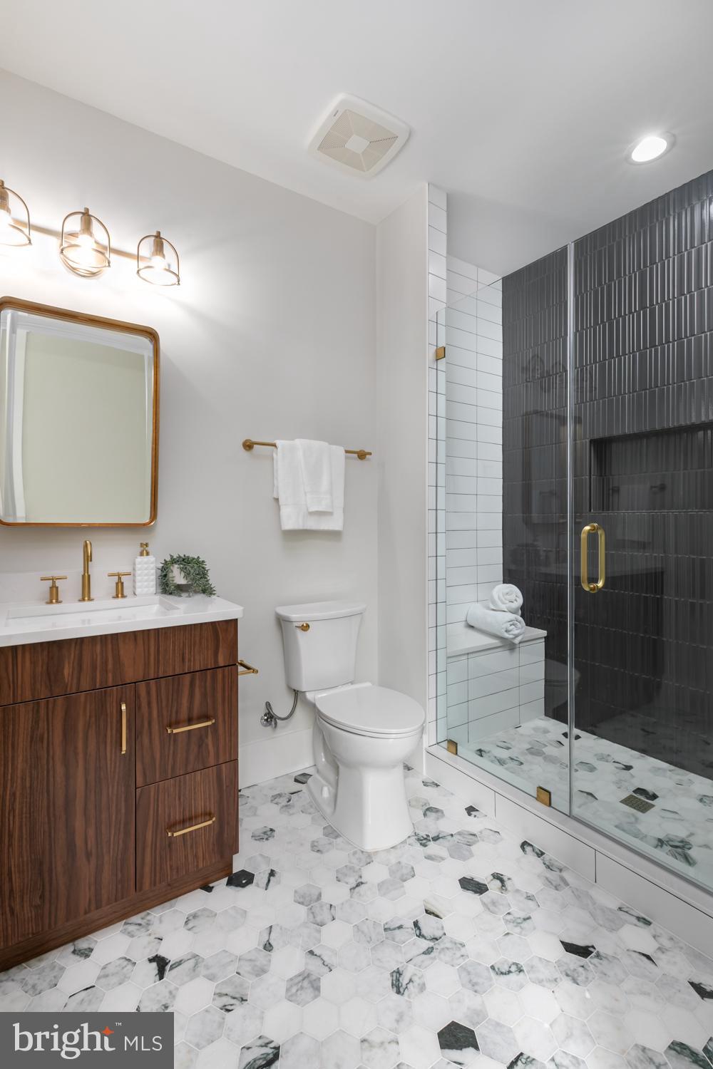 CHESTERBROOK WOODS - Residential