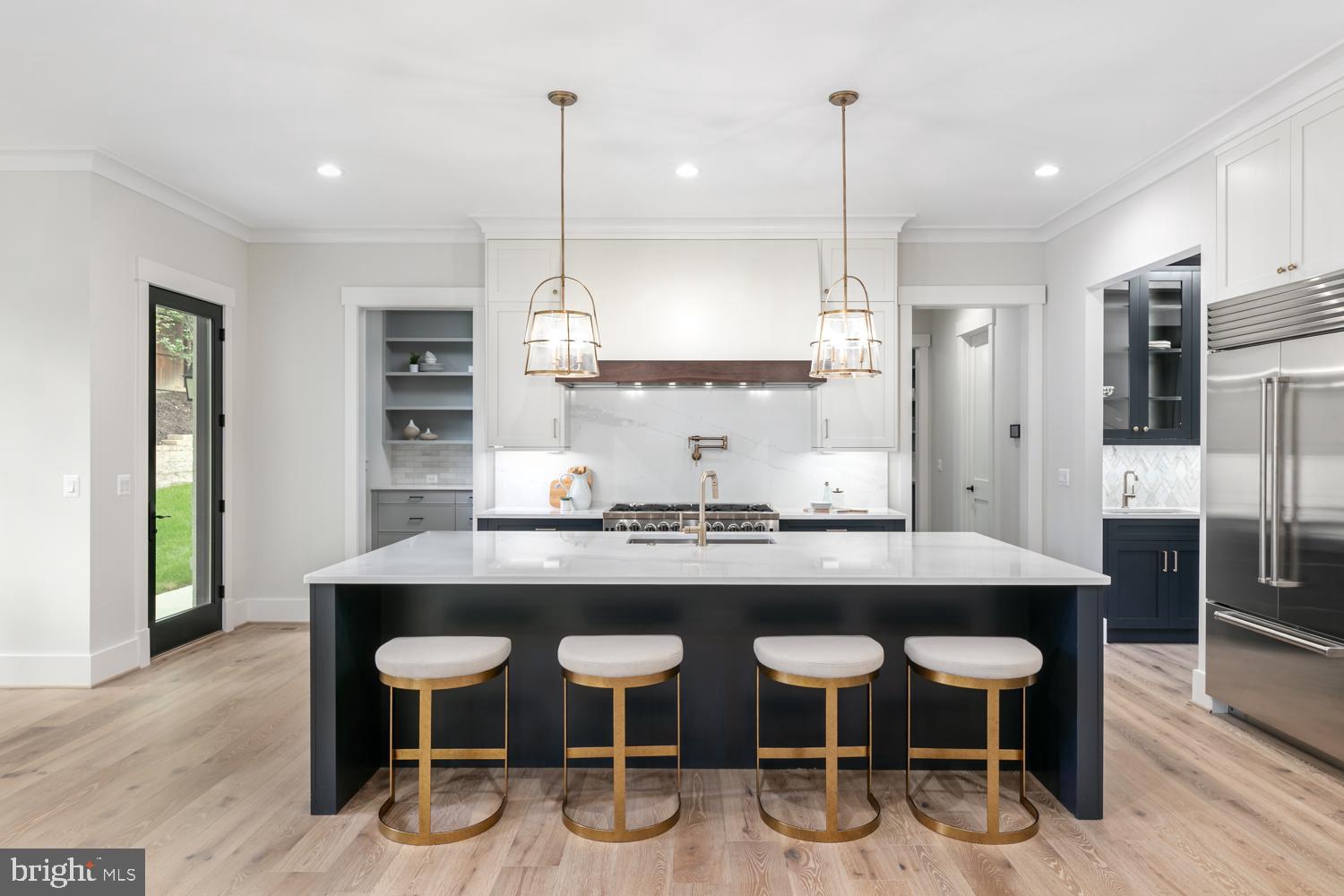 CHESTERBROOK WOODS - Residential