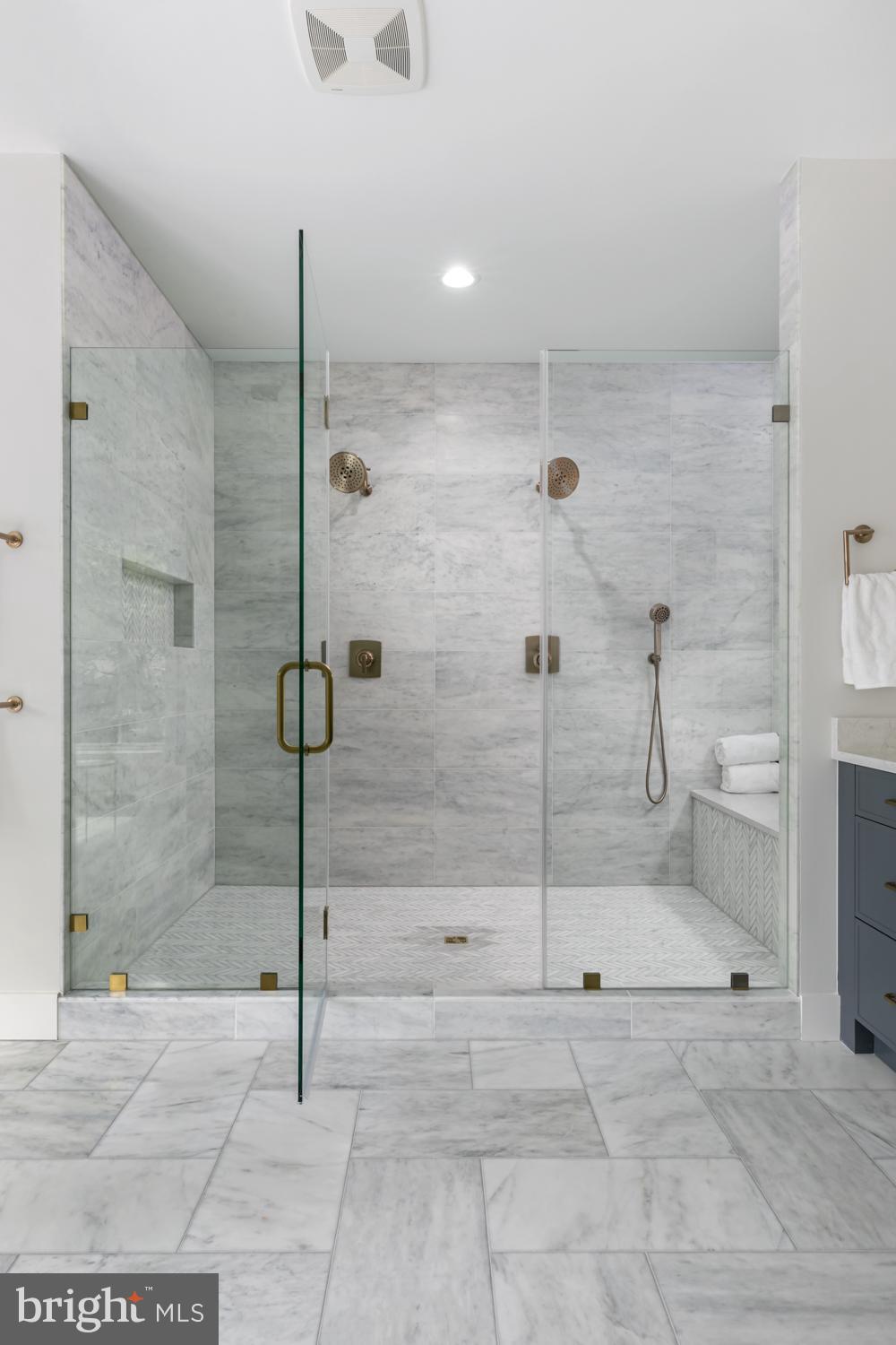 CHESTERBROOK WOODS - Residential