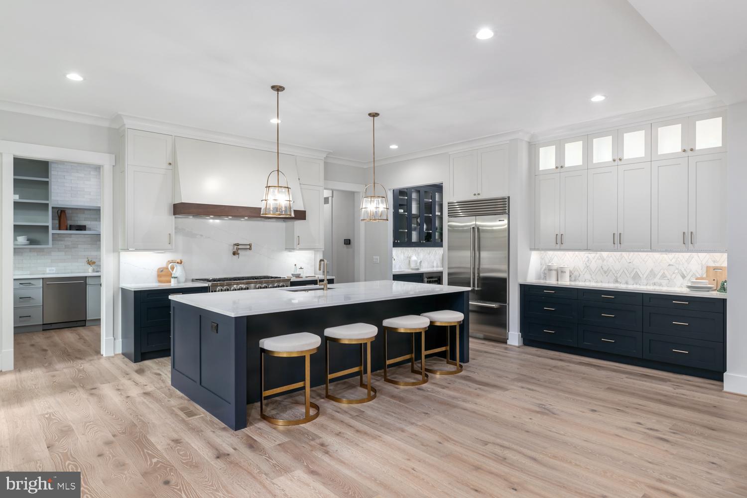 CHESTERBROOK WOODS - Residential