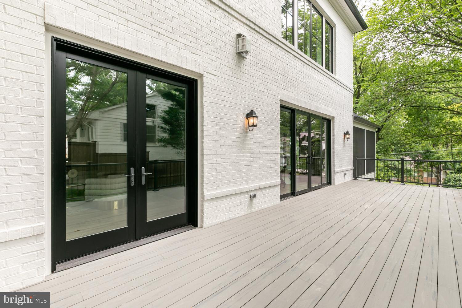 CHESTERBROOK WOODS - Residential