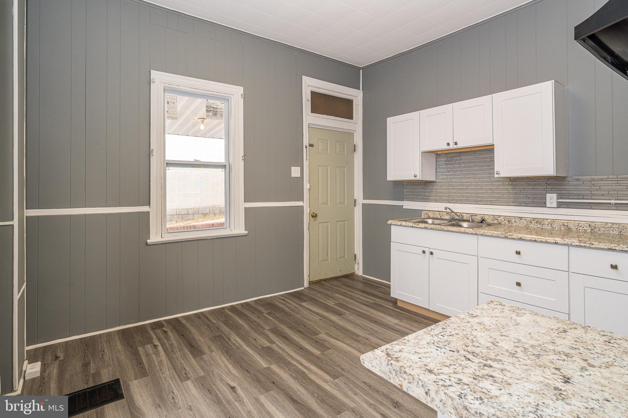 LEBANON CITY - Residential