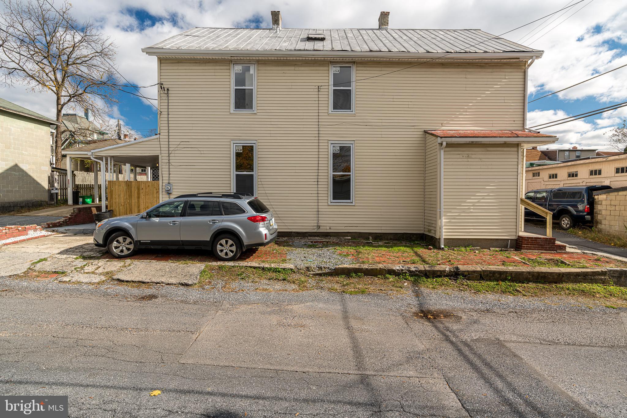 LEBANON CITY - Residential