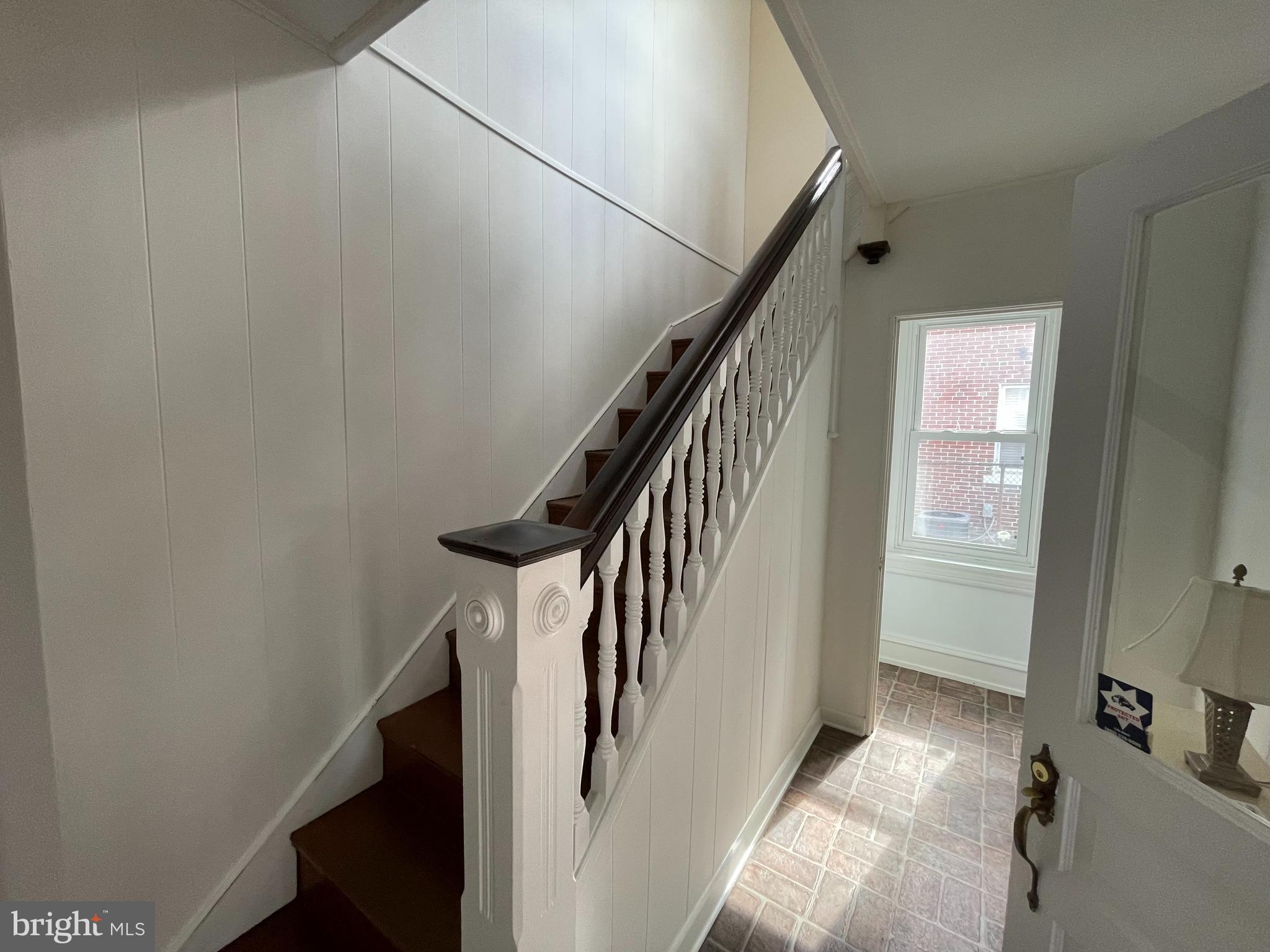 ADMORE - Residential