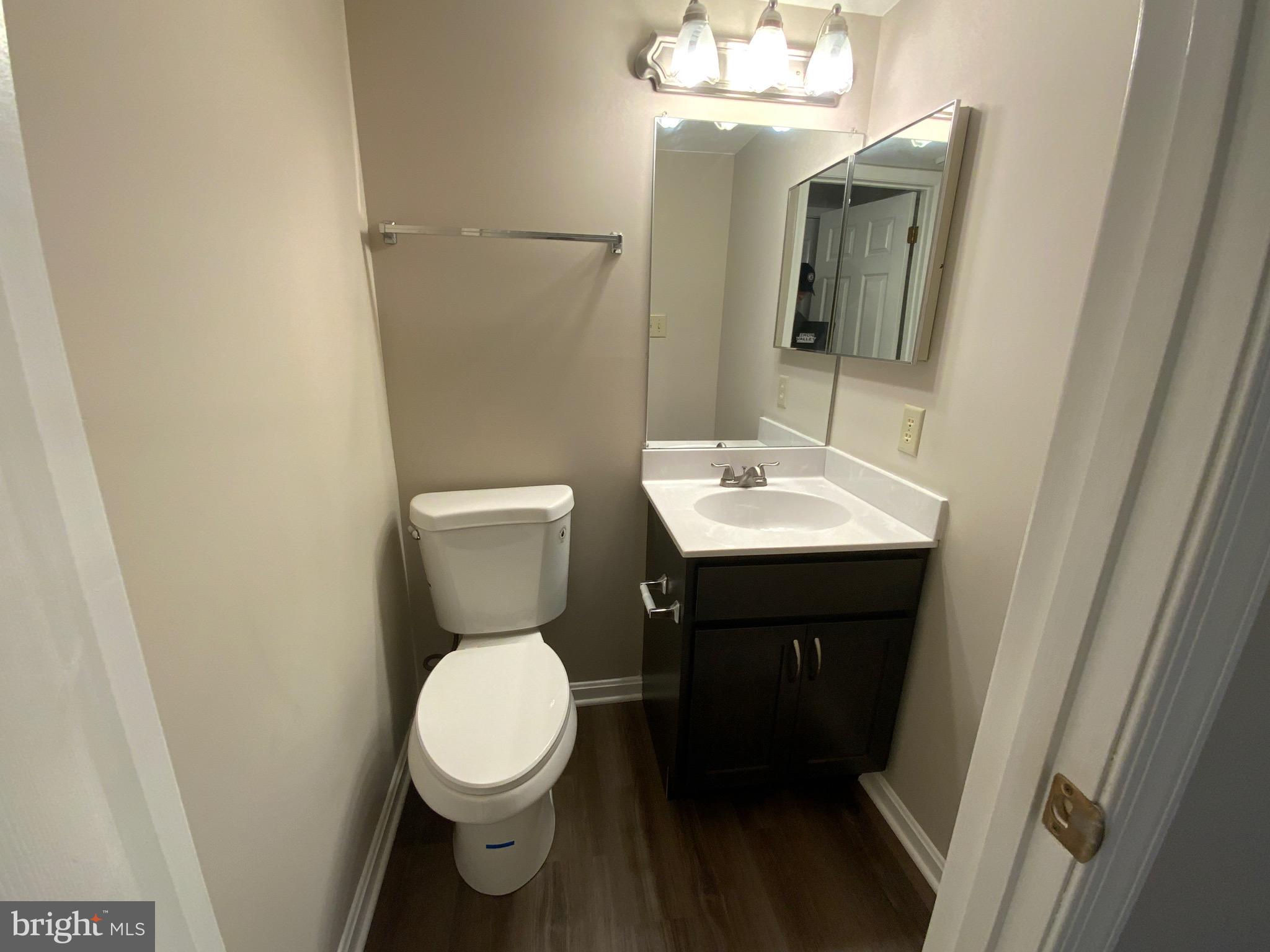 SPRING KNOLL - Residential