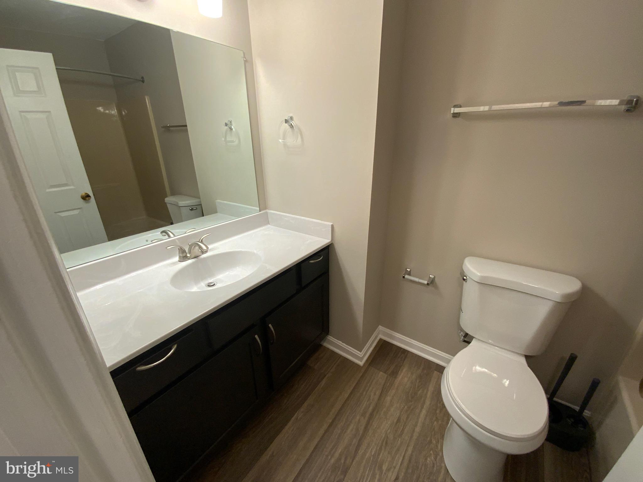 SPRING KNOLL - Residential