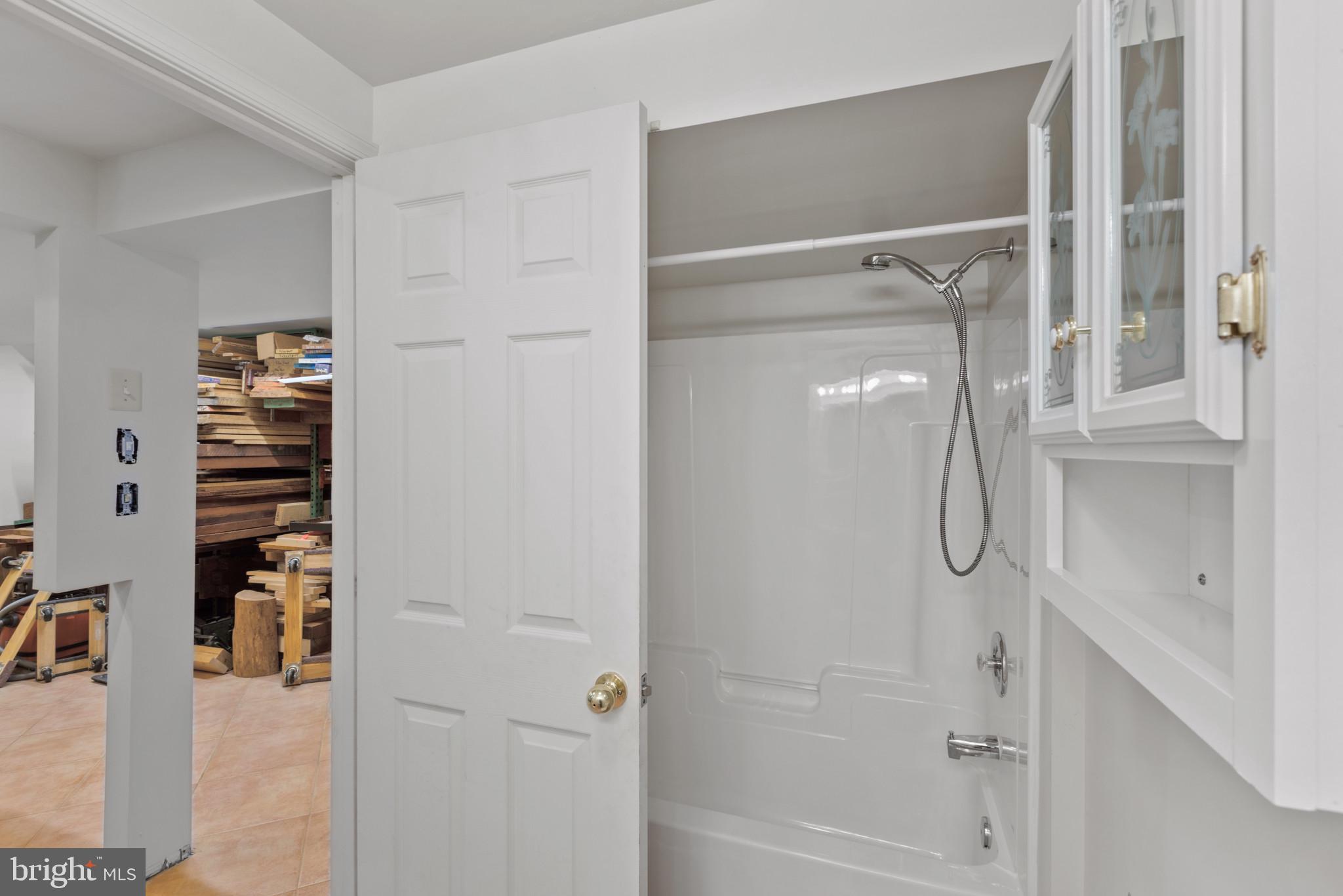 POPLAR PARK - Residential