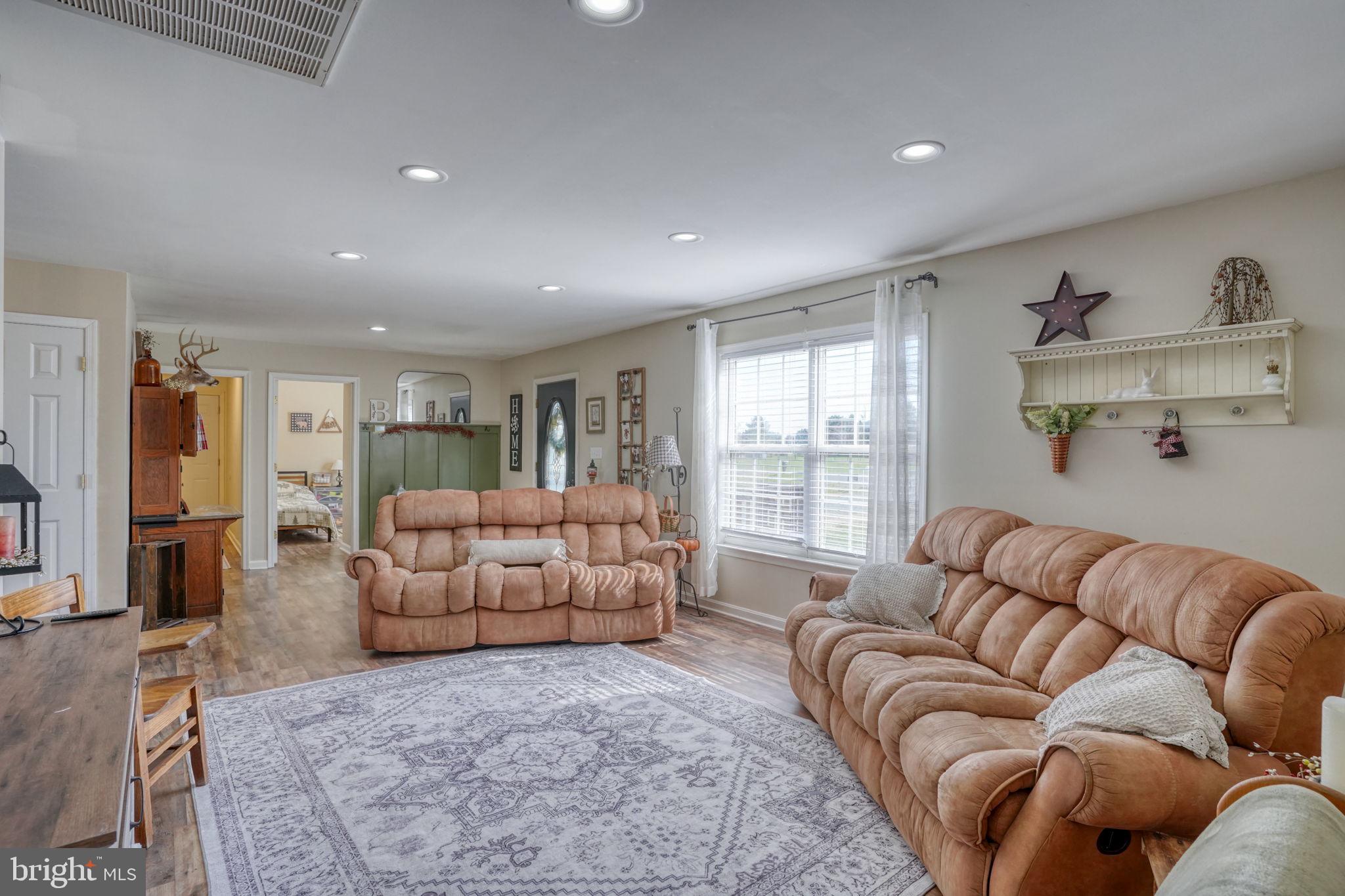 BACKLANDING ESTATES - Residential