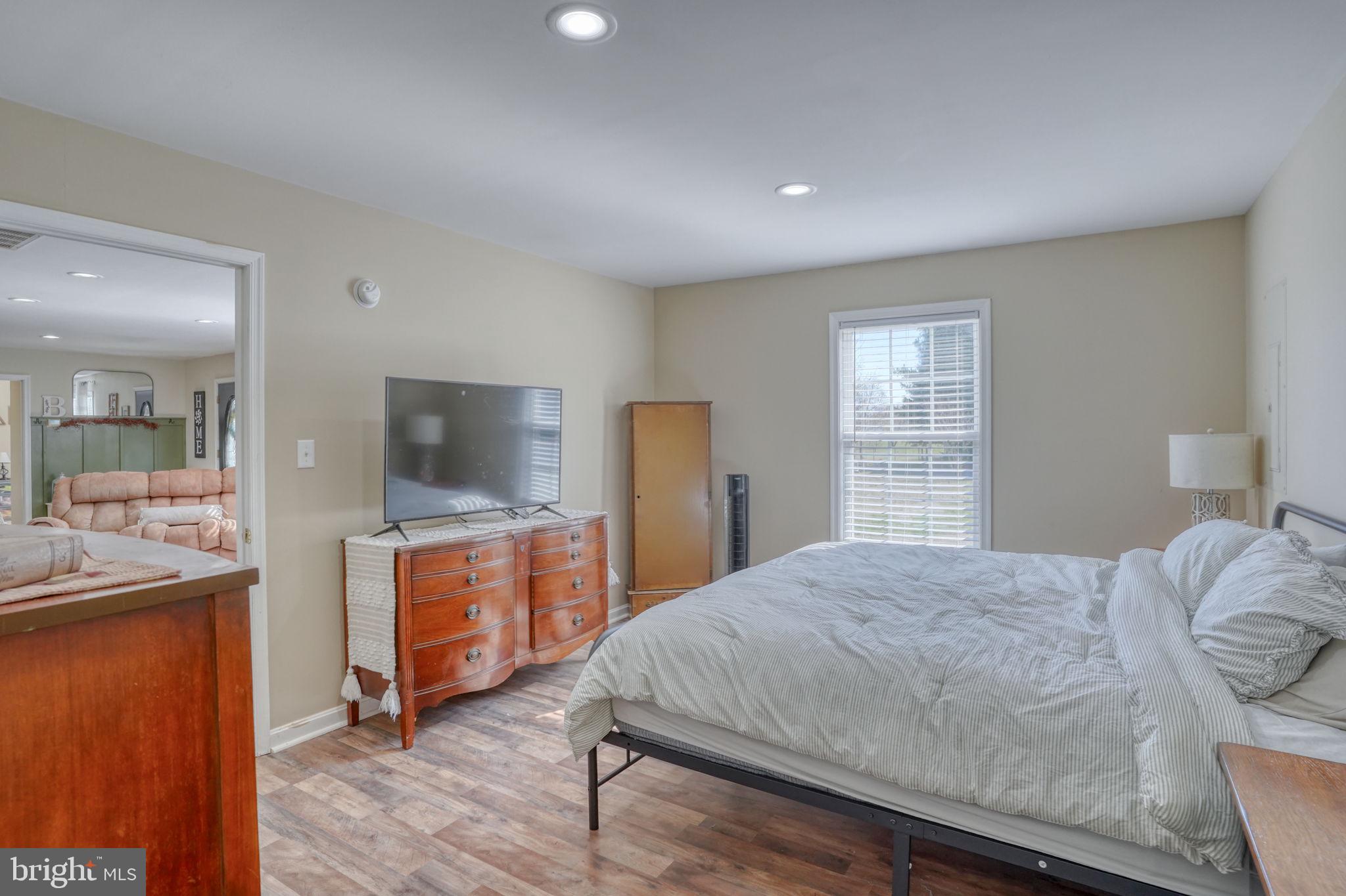 BACKLANDING ESTATES - Residential