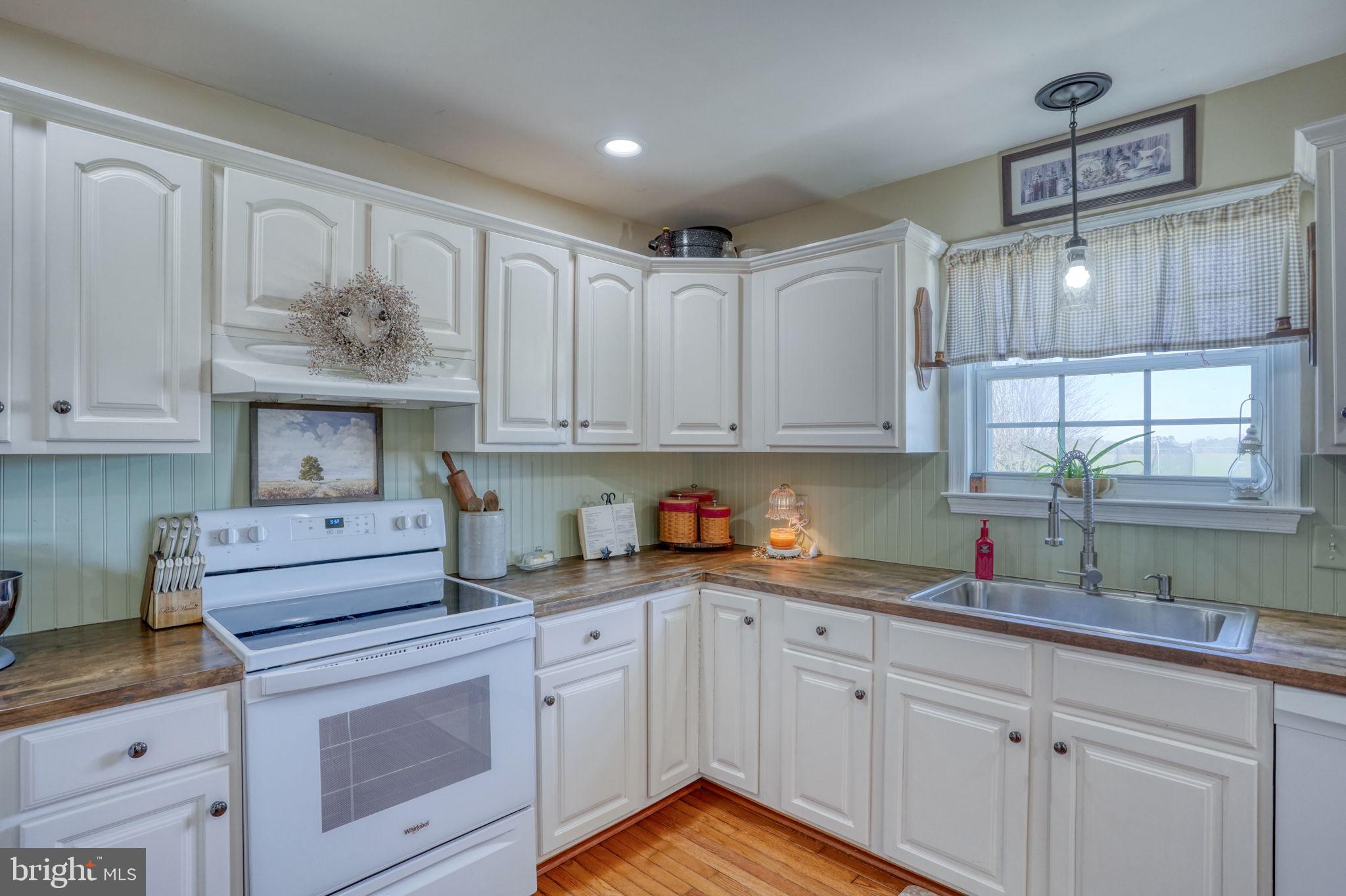 BACKLANDING ESTATES - Residential