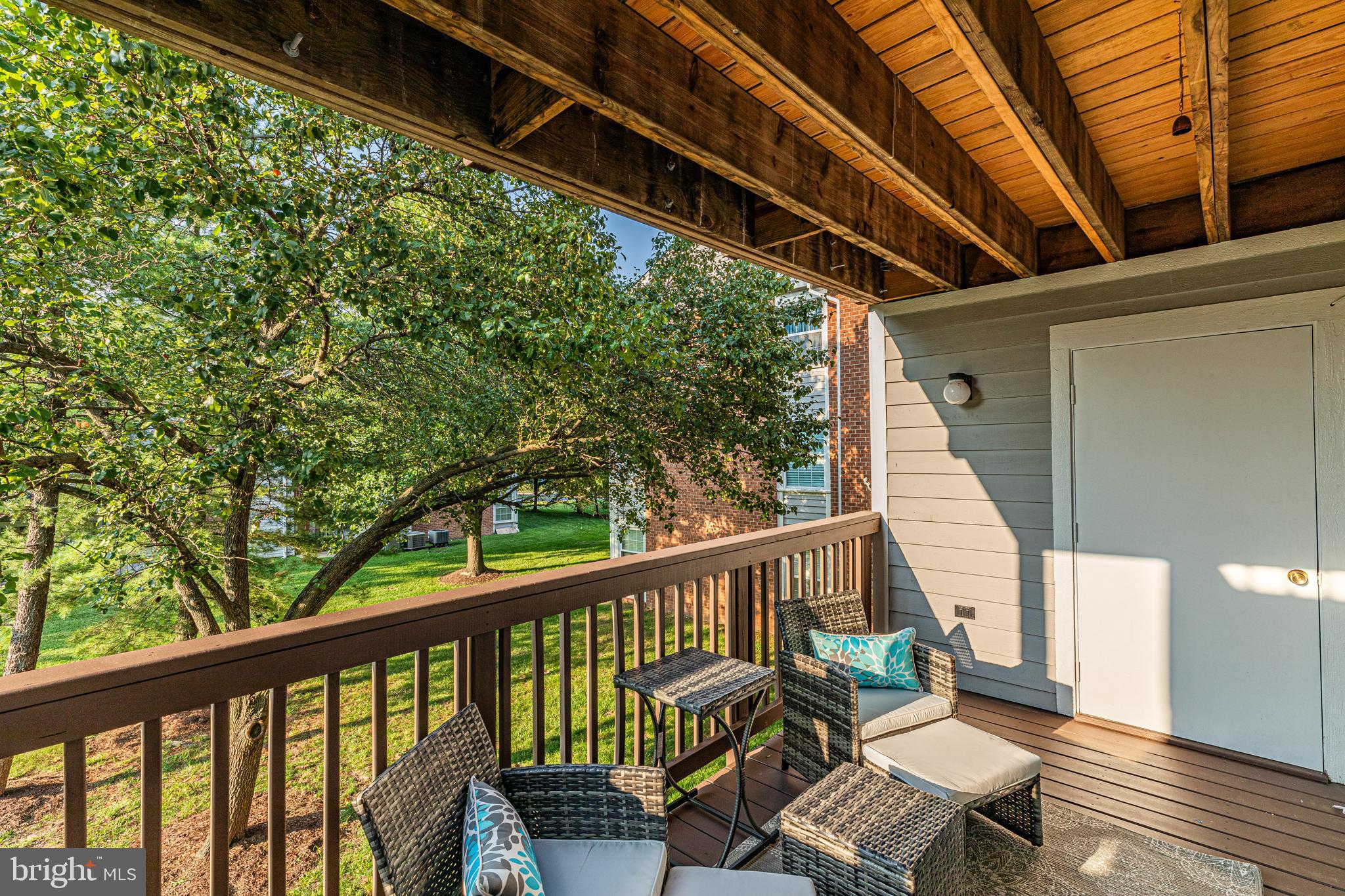 CROMWELL FOUNTAIN - Residential