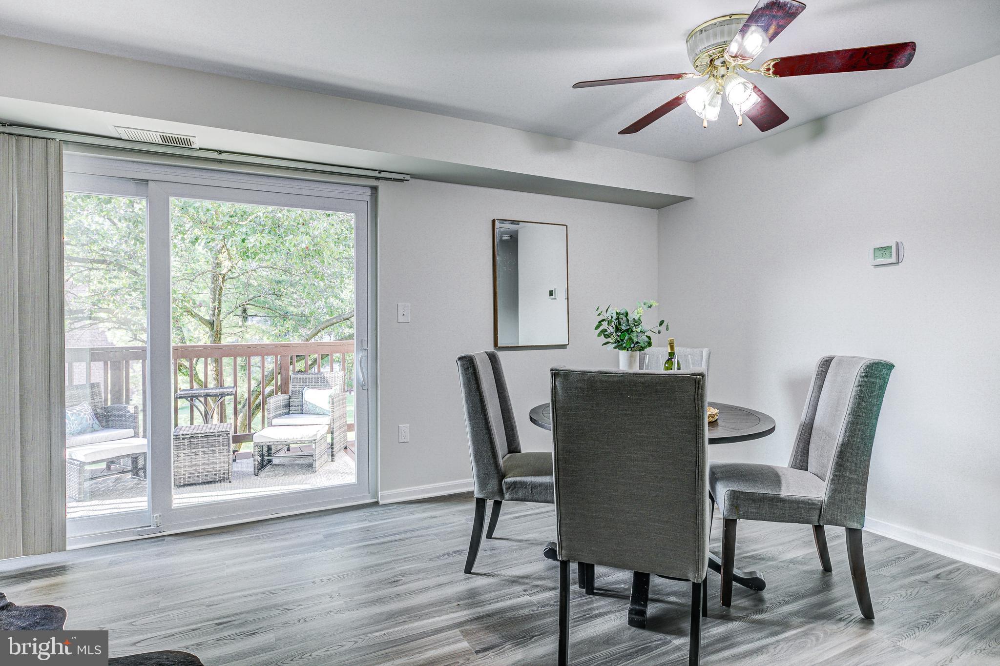 CROMWELL FOUNTAIN - Residential