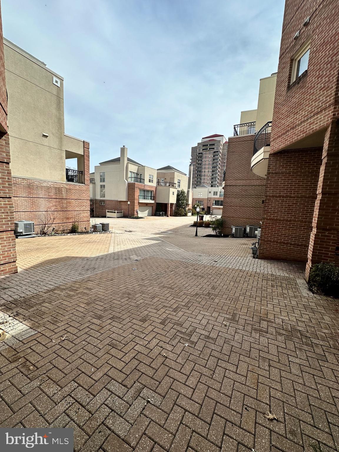 TROLLEY SQUARE - Residential