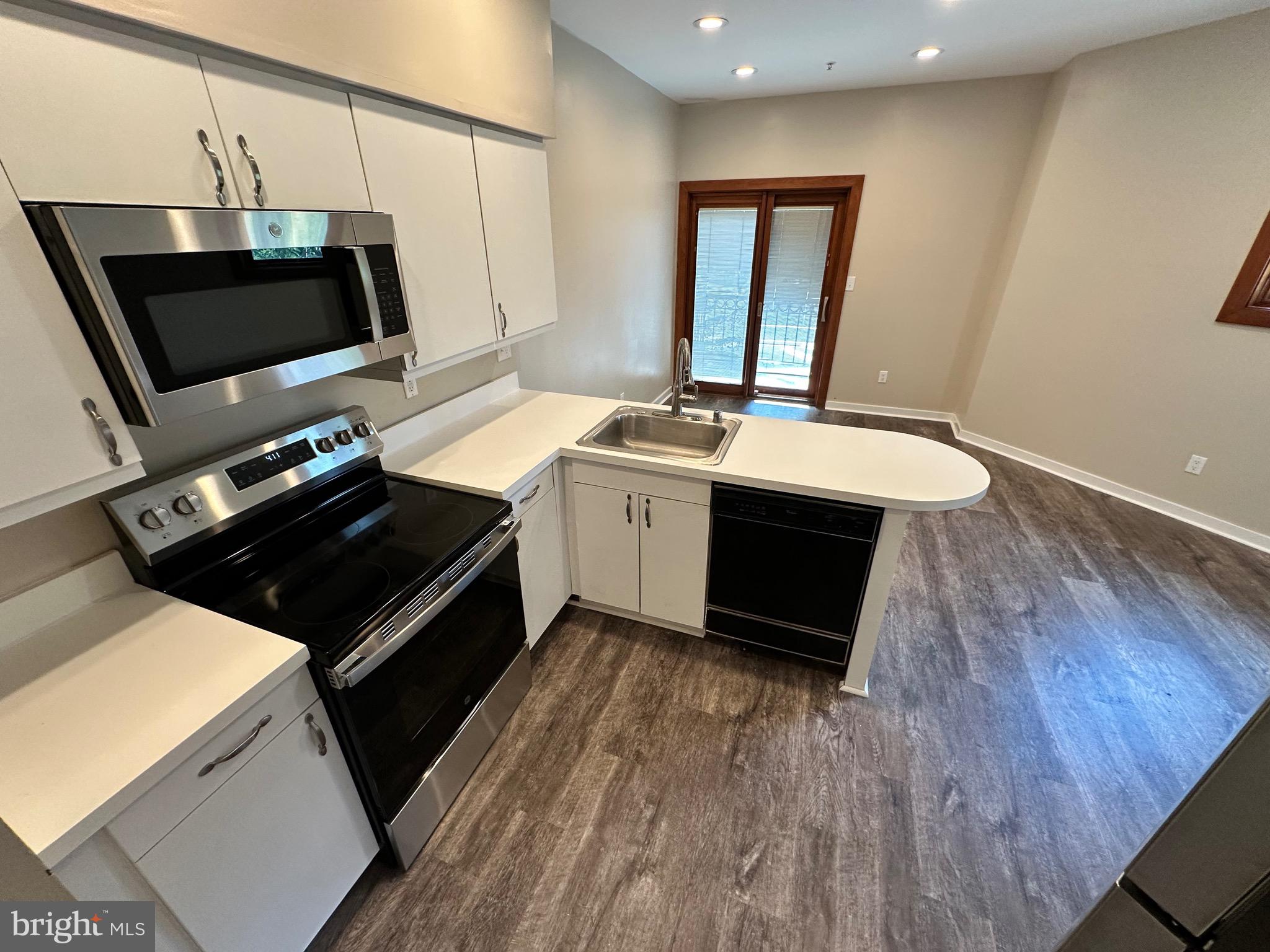 TROLLEY SQUARE - Residential