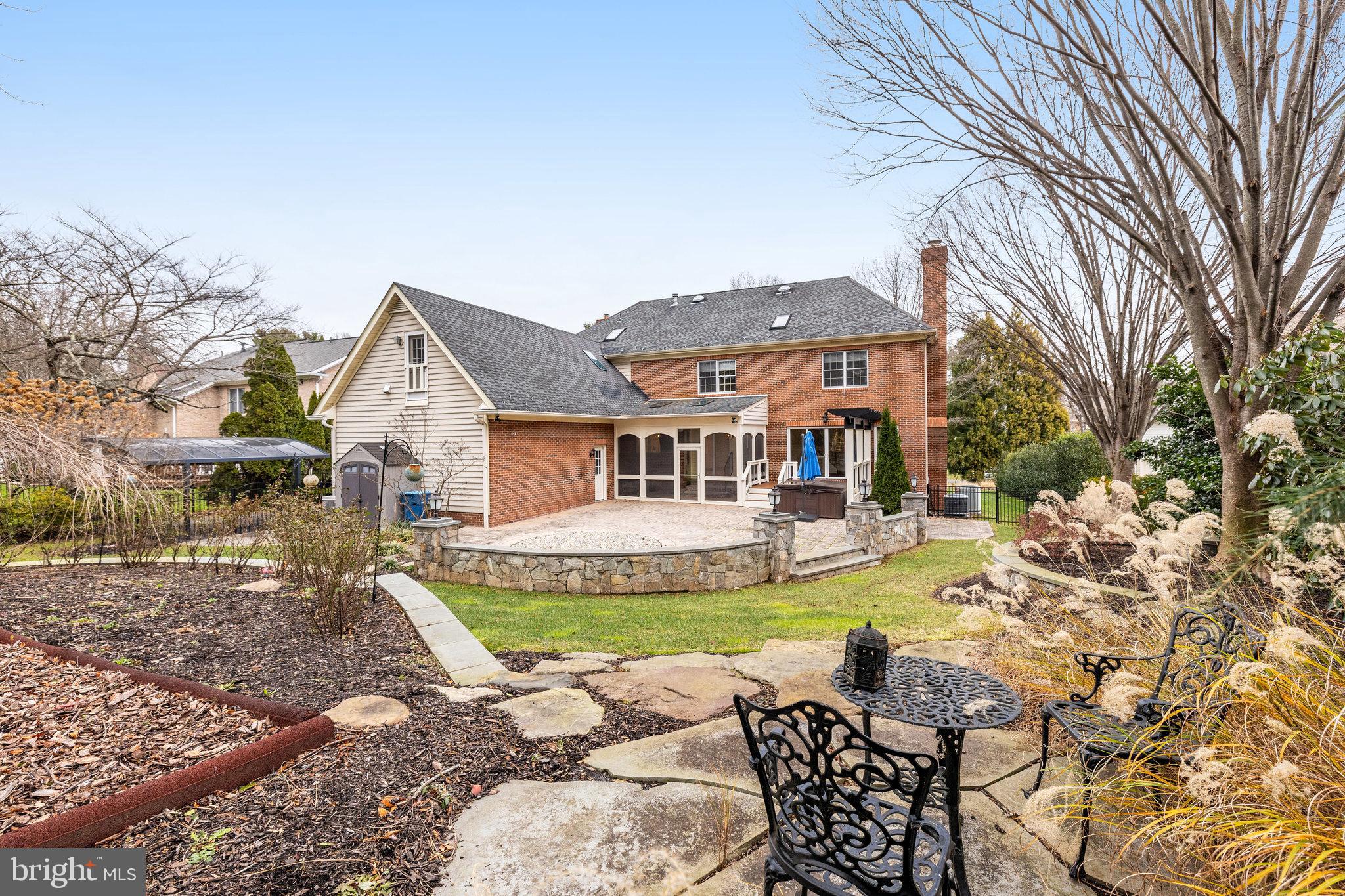 SPRING LAKE - Residential