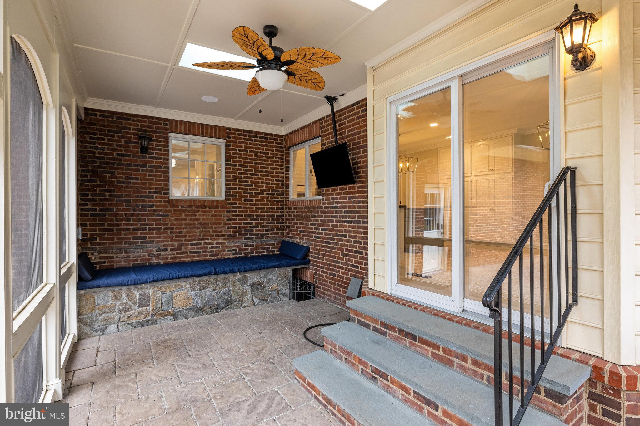 SPRING LAKE - Residential