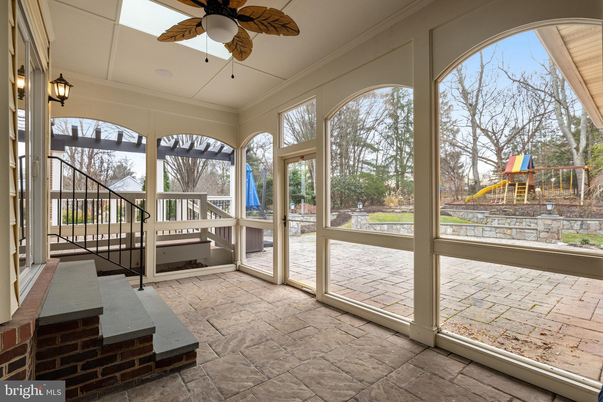 SPRING LAKE - Residential