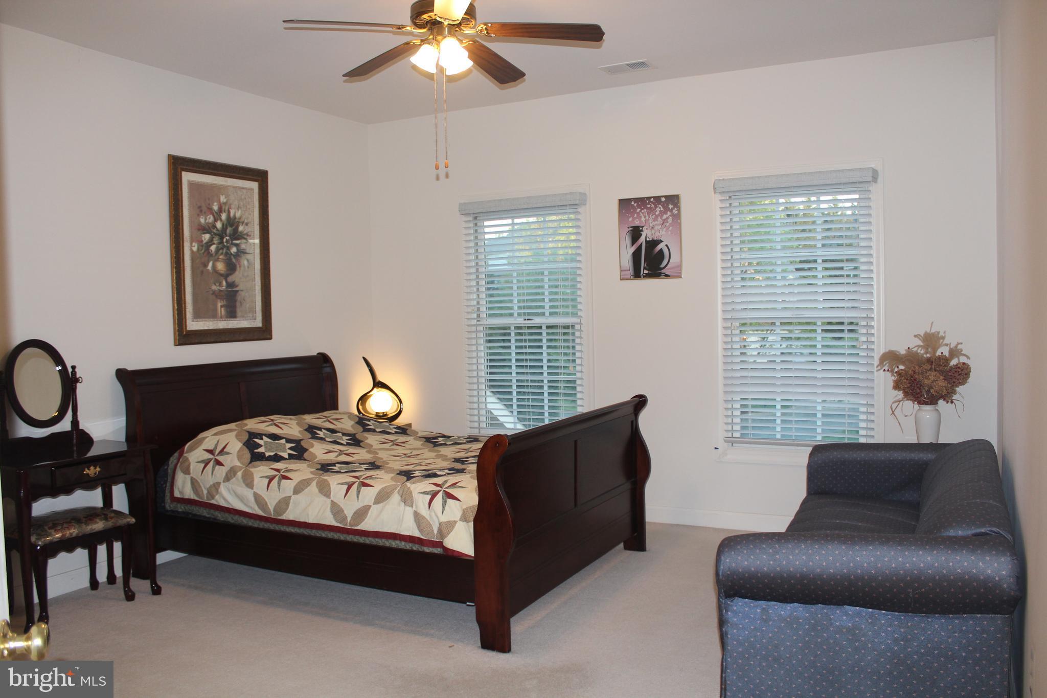 NORTH POTOMAC - Residential