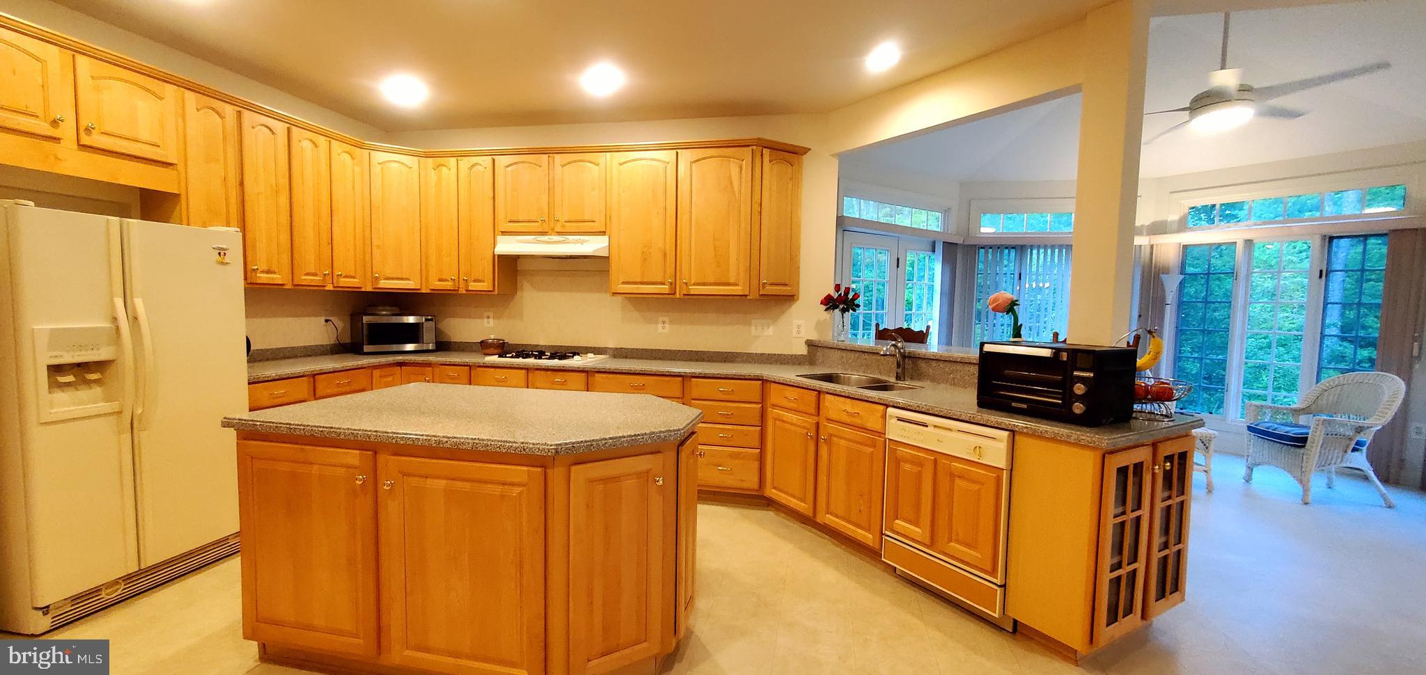 NORTH POTOMAC - Residential