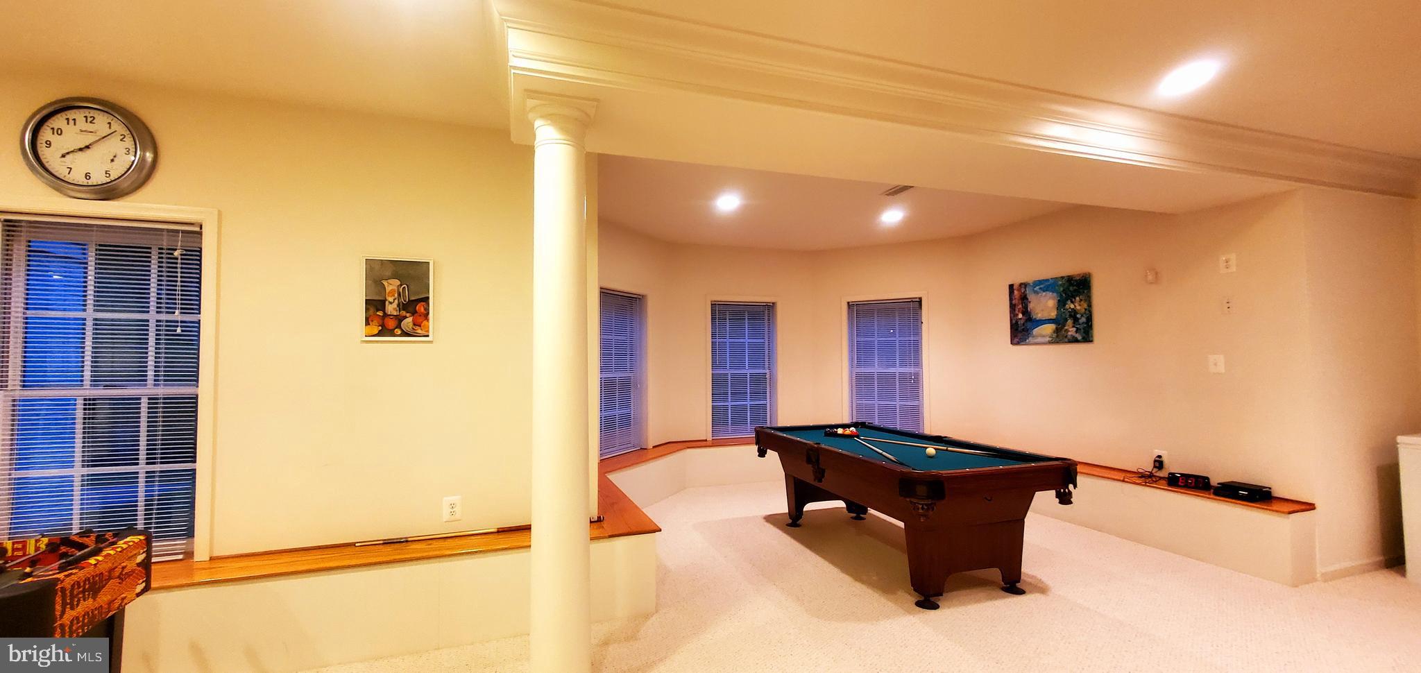 NORTH POTOMAC - Residential