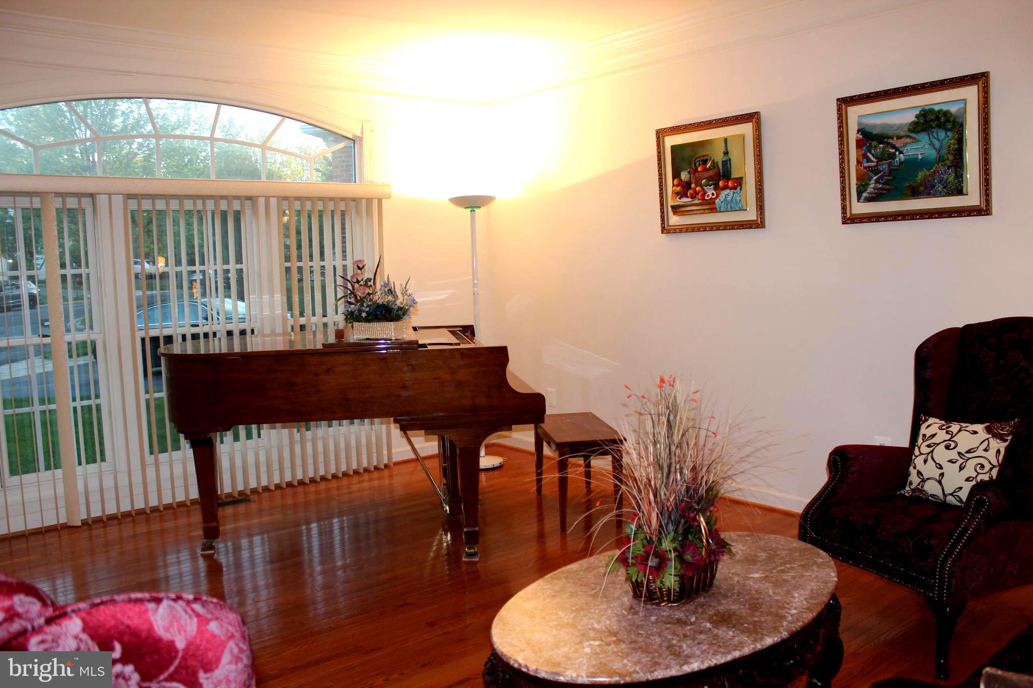 NORTH POTOMAC - Residential