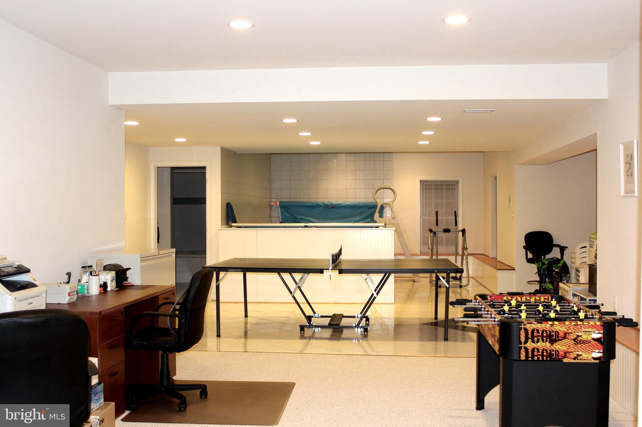 NORTH POTOMAC - Residential