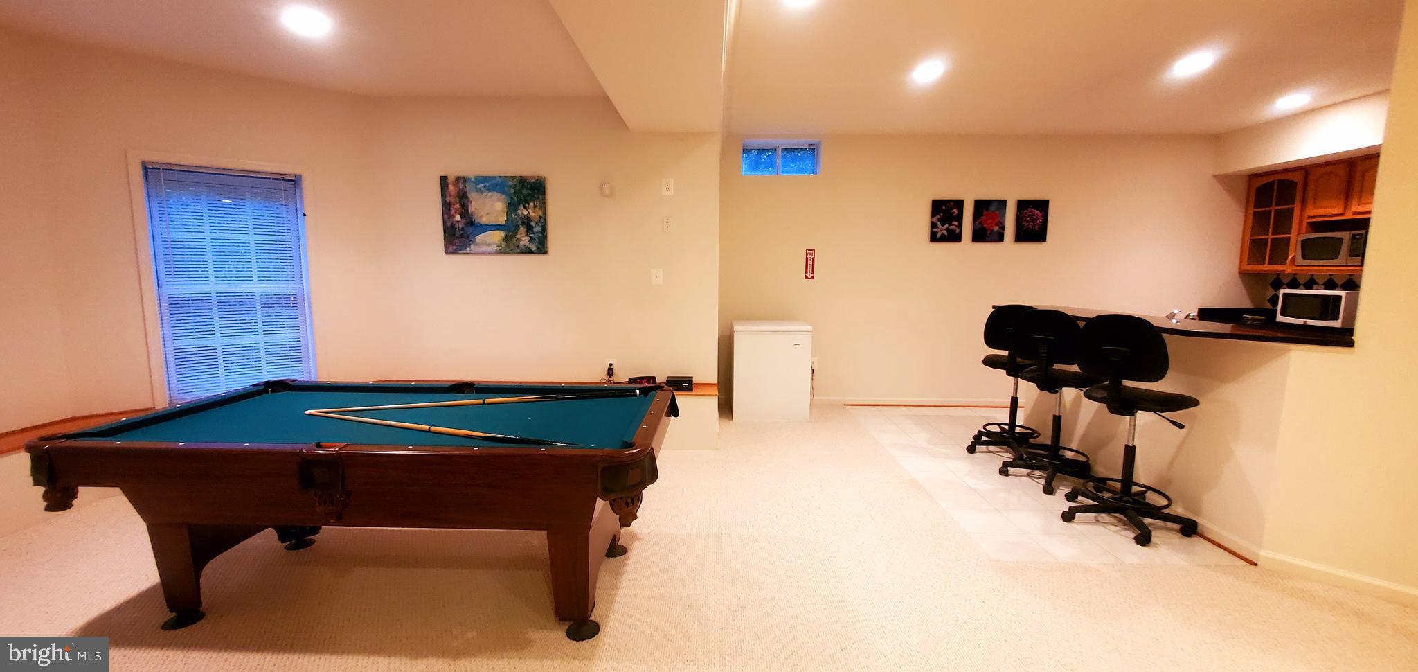 NORTH POTOMAC - Residential