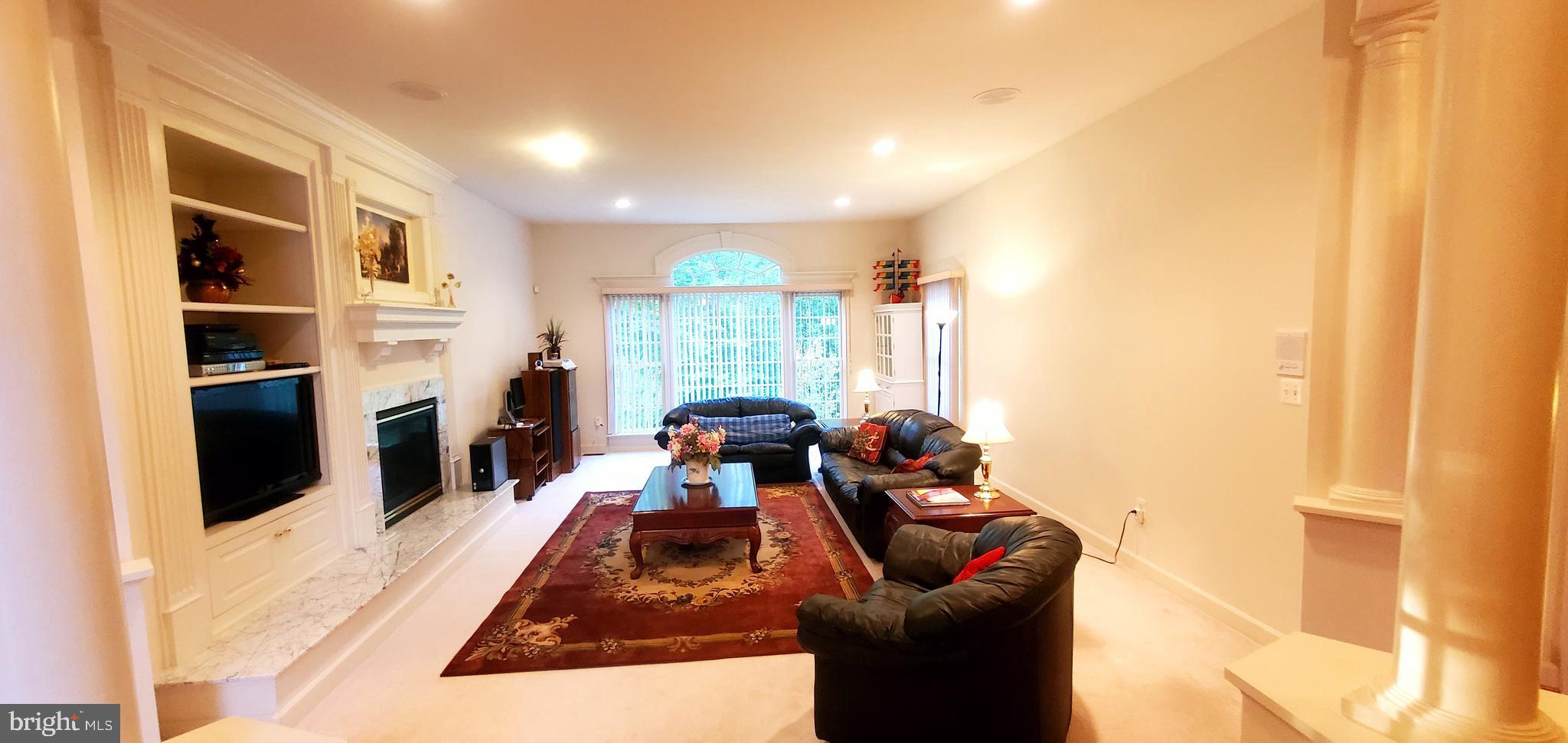 NORTH POTOMAC - Residential