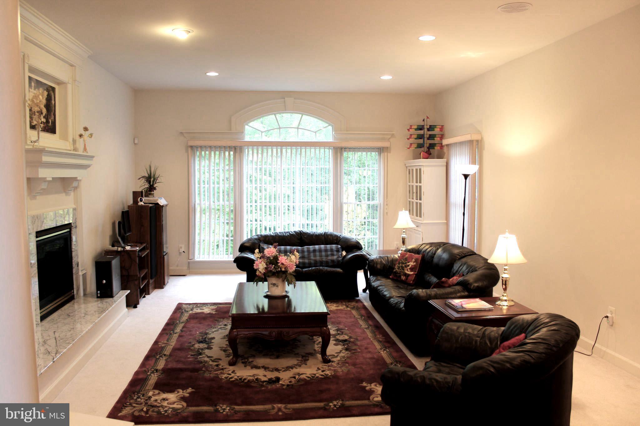 NORTH POTOMAC - Residential