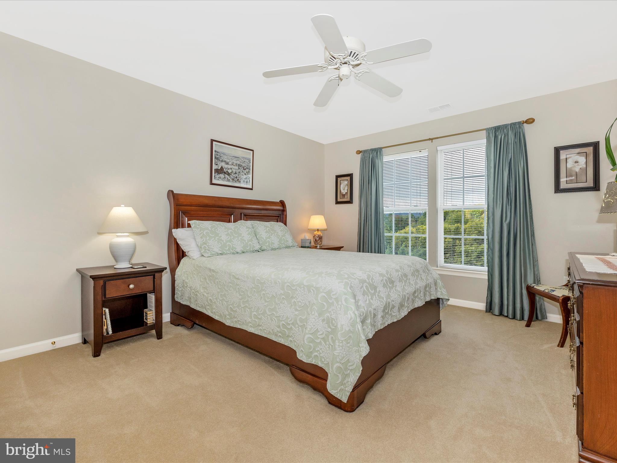 NORTH POINTE - Residential