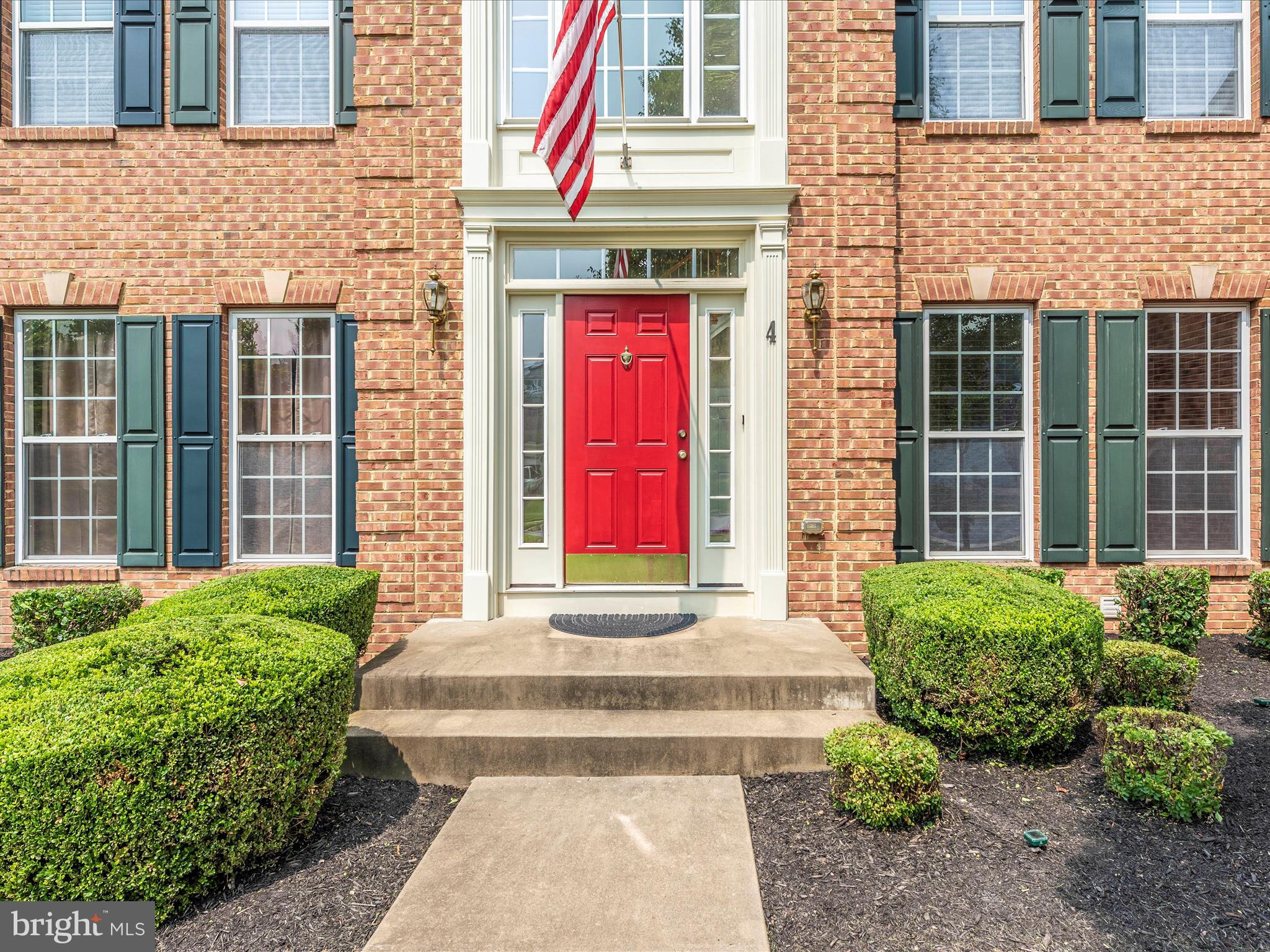 NORTH POINTE - Residential