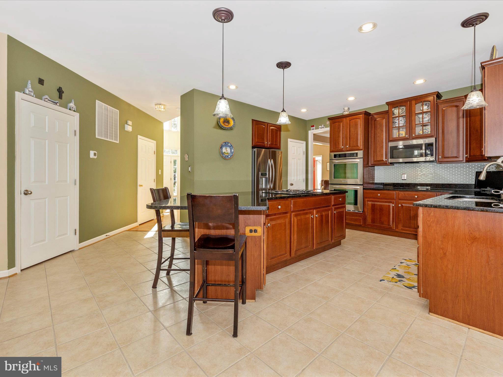 NORTH POINTE - Residential