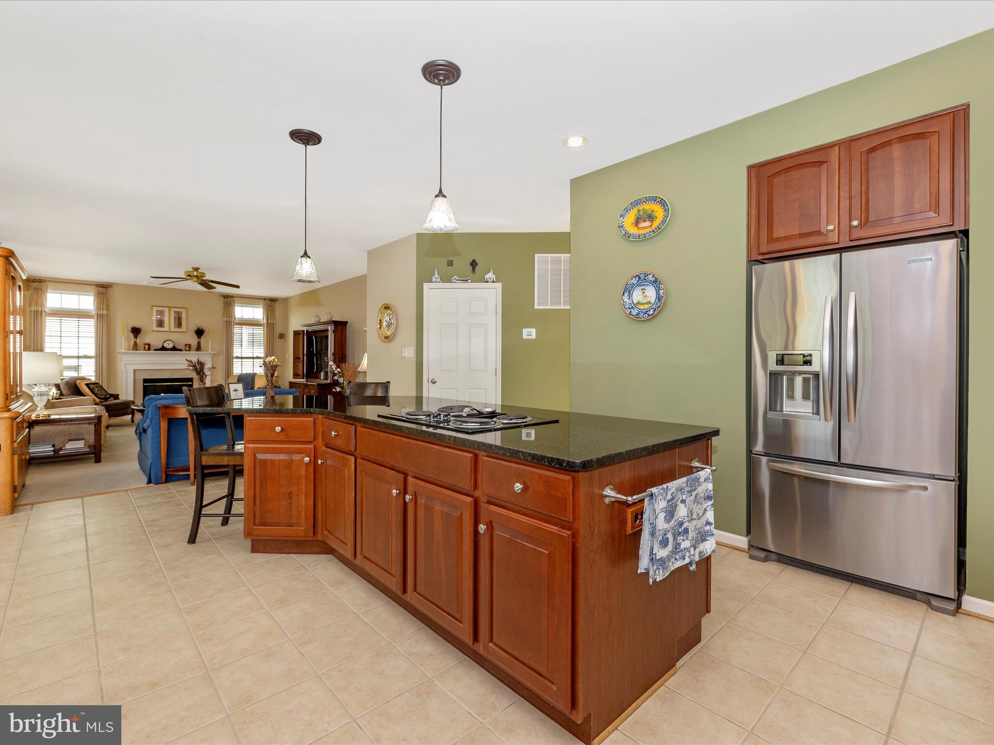 NORTH POINTE - Residential